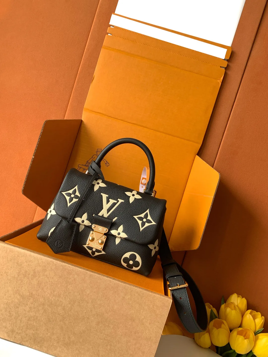 Women's Classic Handbags LOUIS VUITTON 18520976