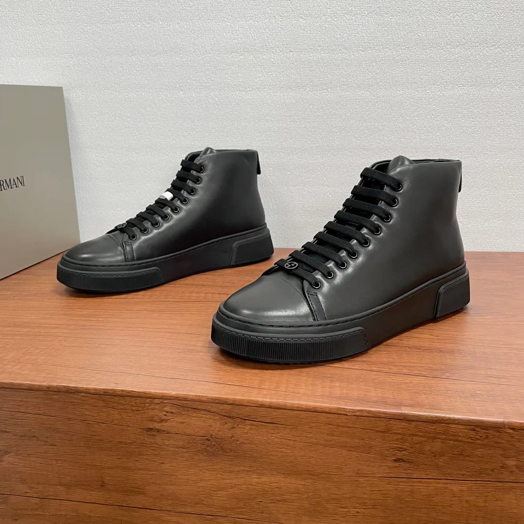 Кроссовки Мужские Armani 18597358