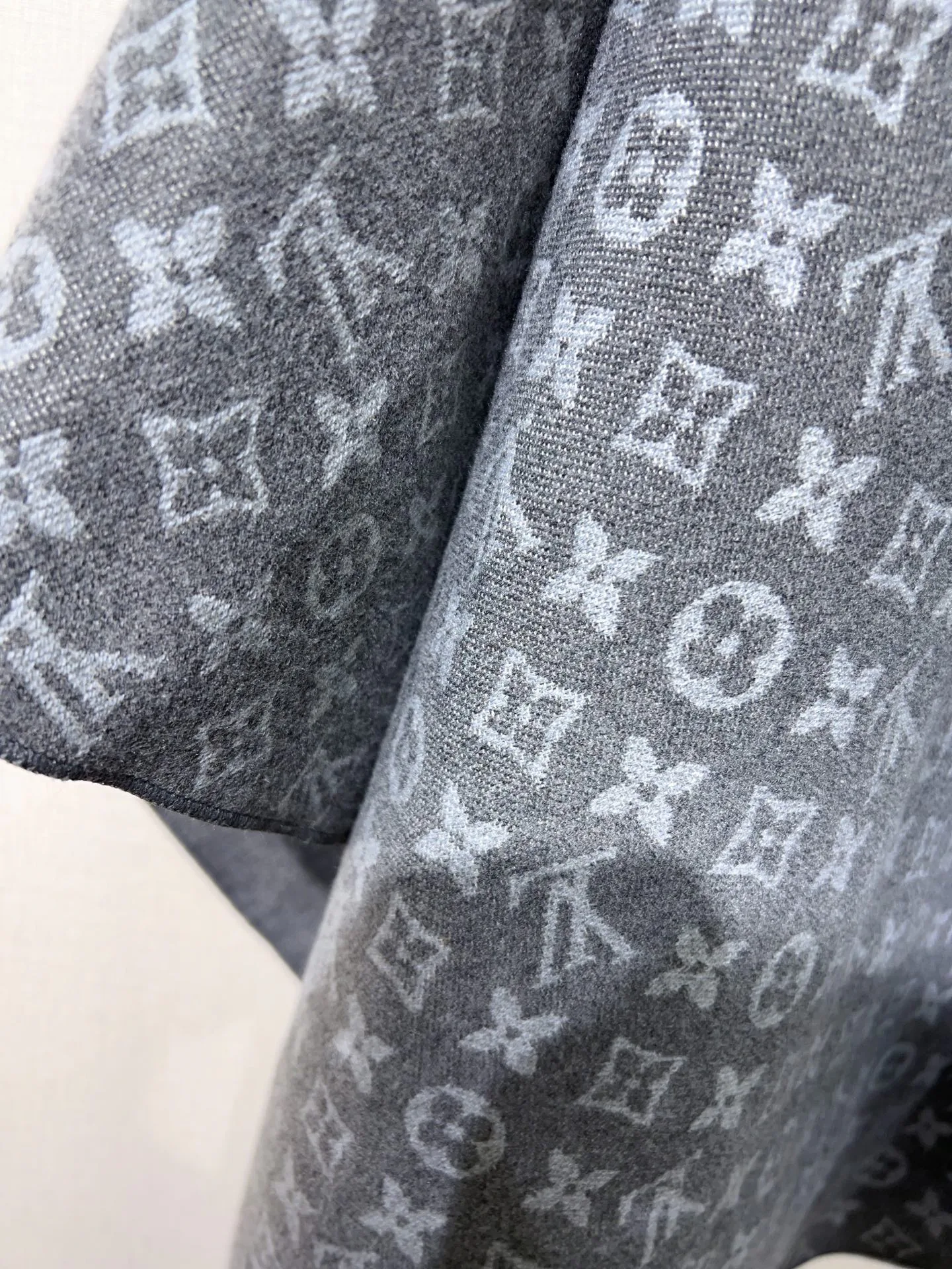 Women's Coats LOUIS VUITTON 18413326