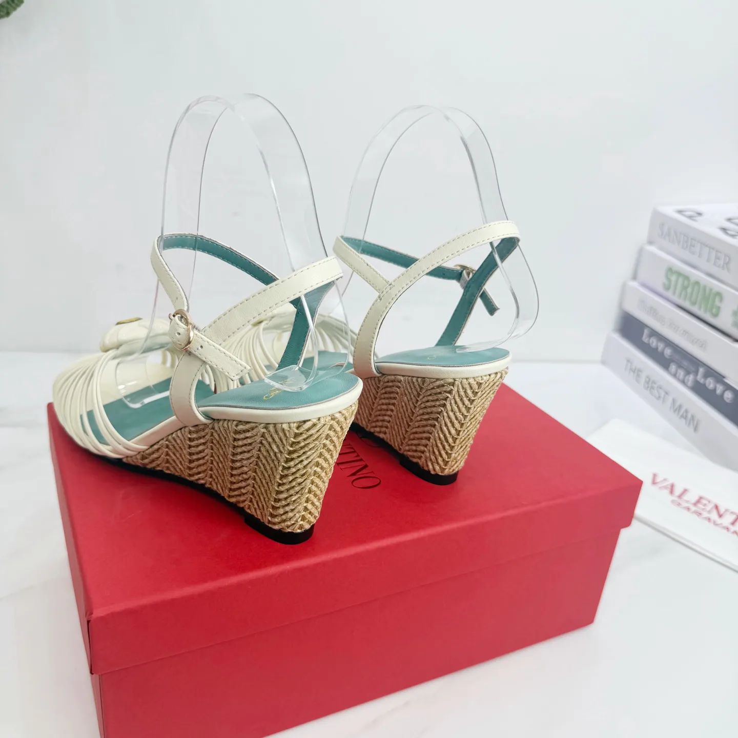 Women's Open-Toe Sandals VALENTINO 17802869