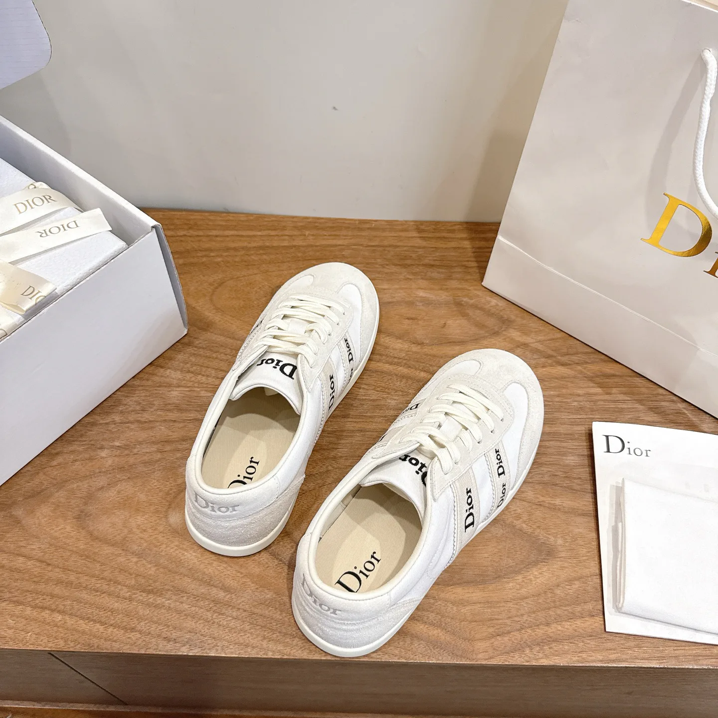 Women's Sneakers CHRISTIAN DIOR 17467321