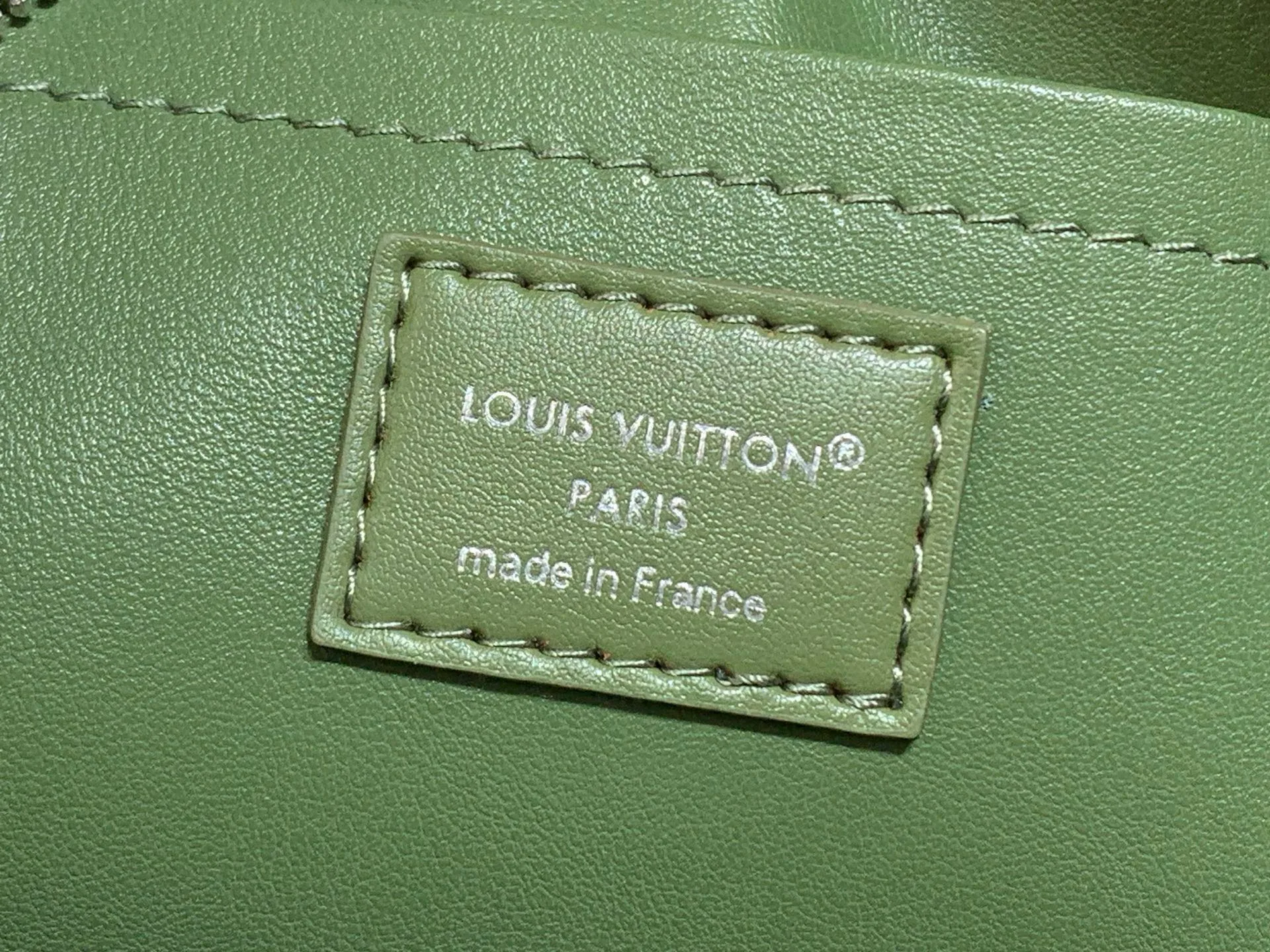 Women's Travel Bags LOUIS VUITTON 17499387
