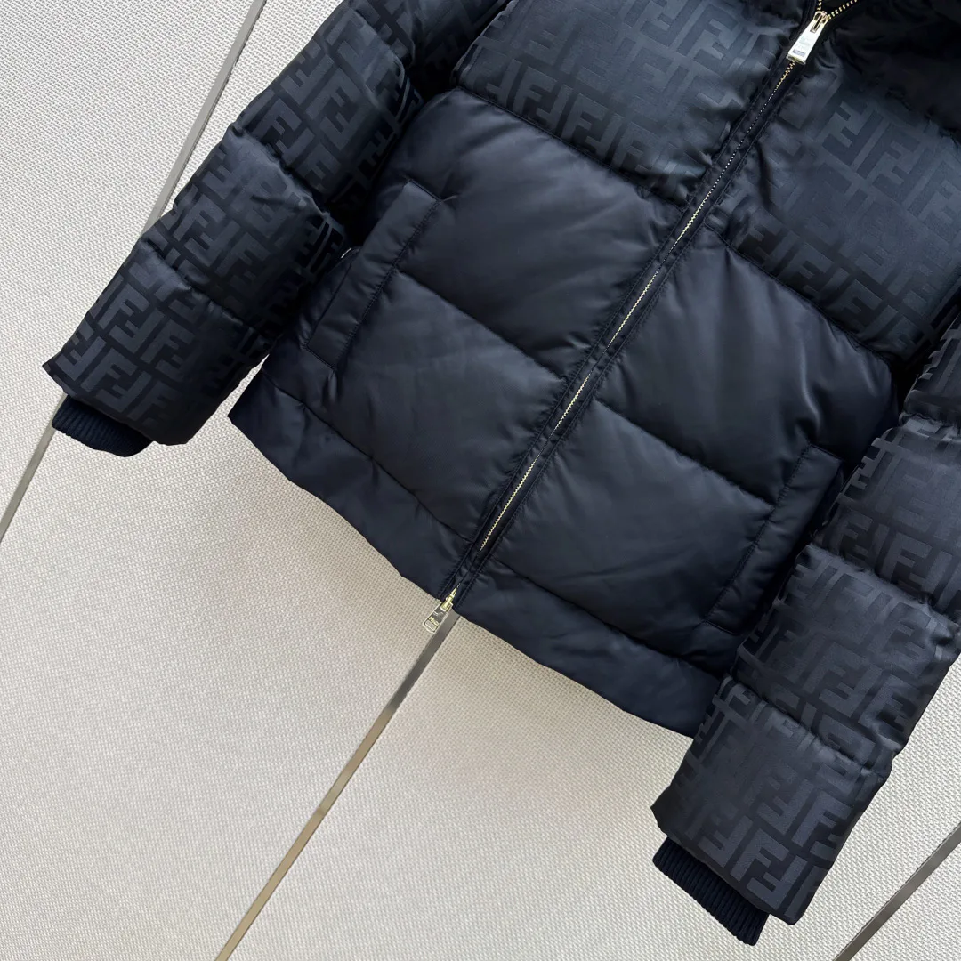Women's Jackets And Down Jackets FENDI 18279067