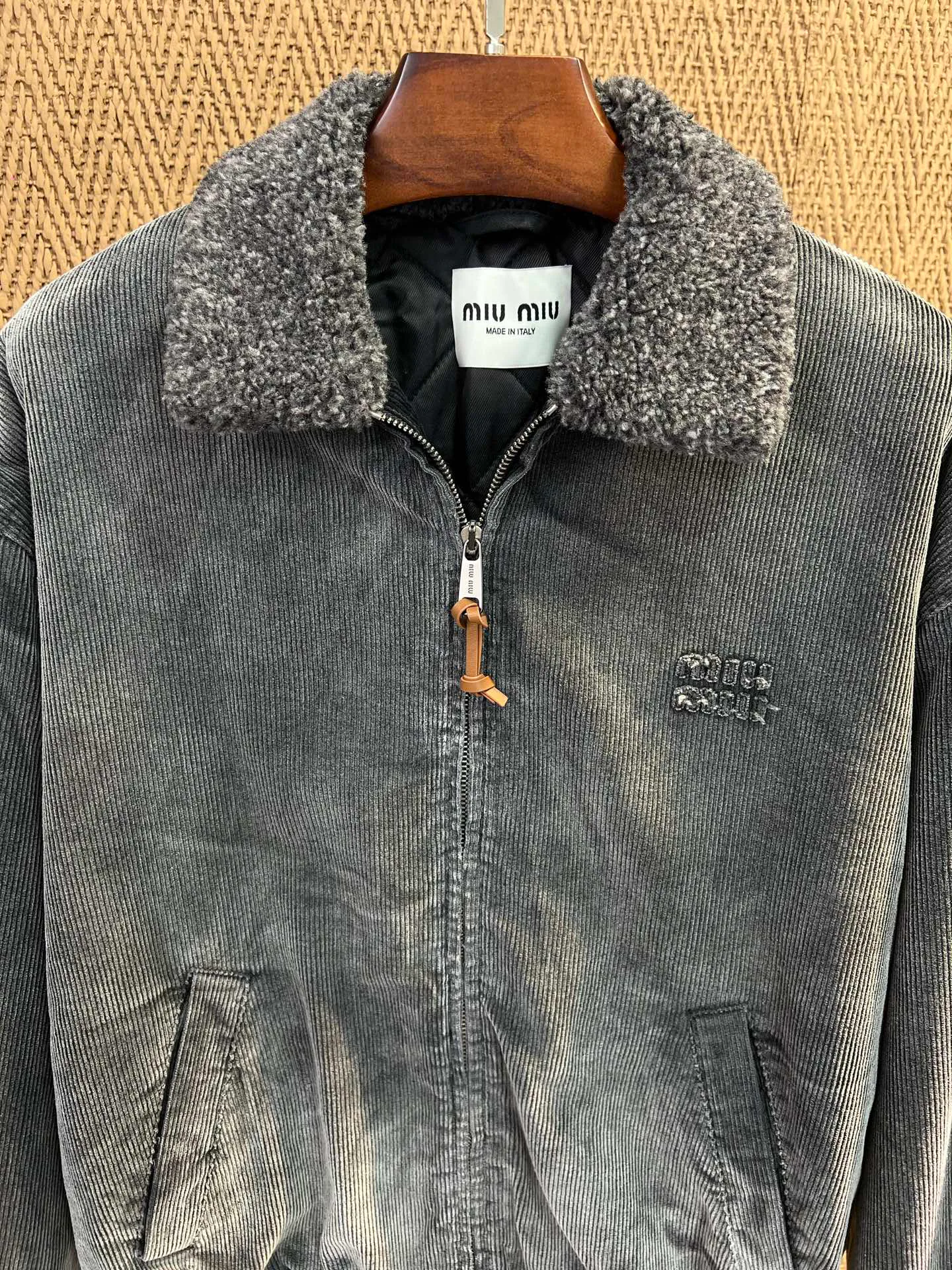 Women's Jackets And Down Jackets MIU MIU 18324206