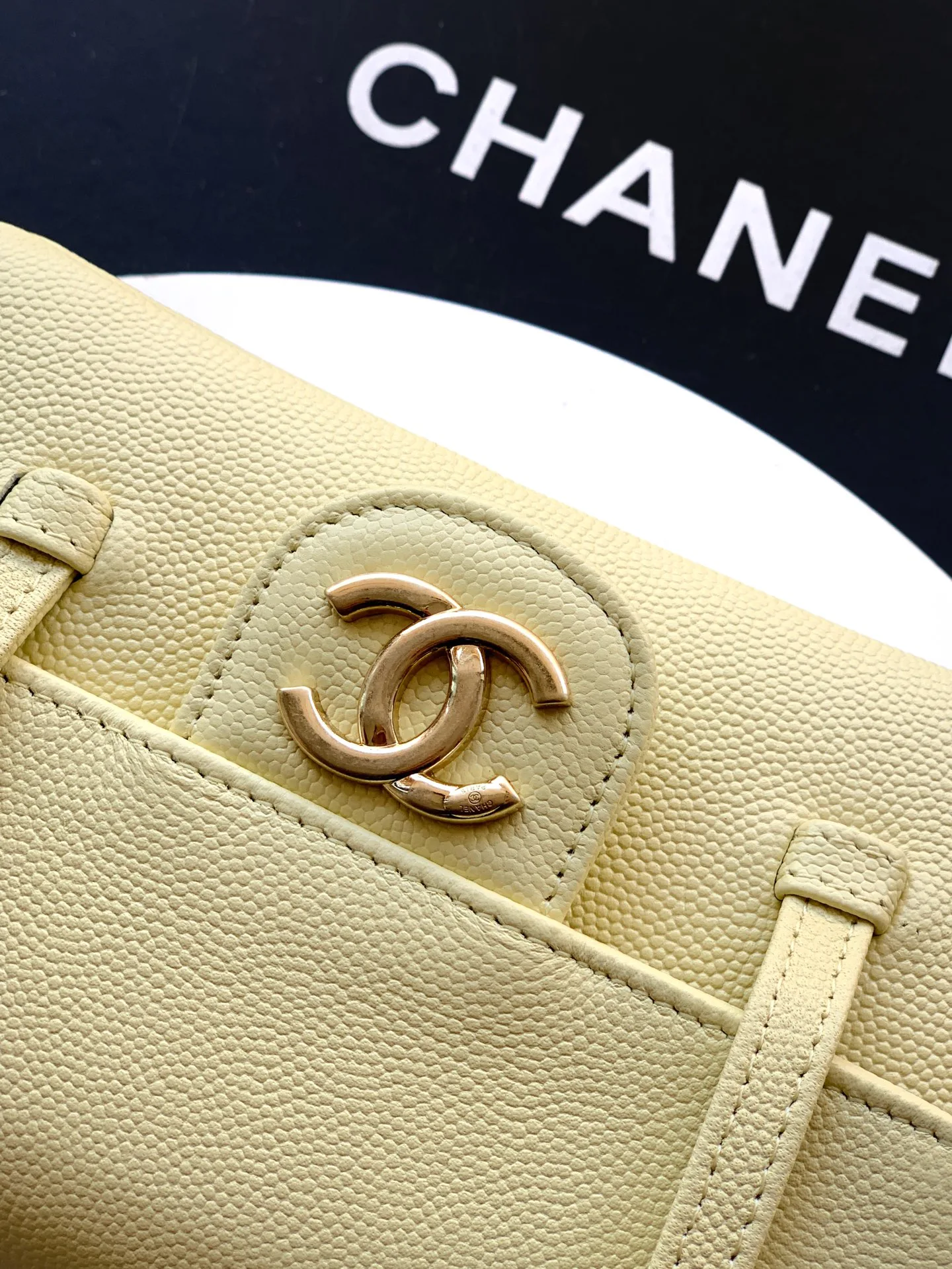Классические Сумки Женские Chanel 18588875