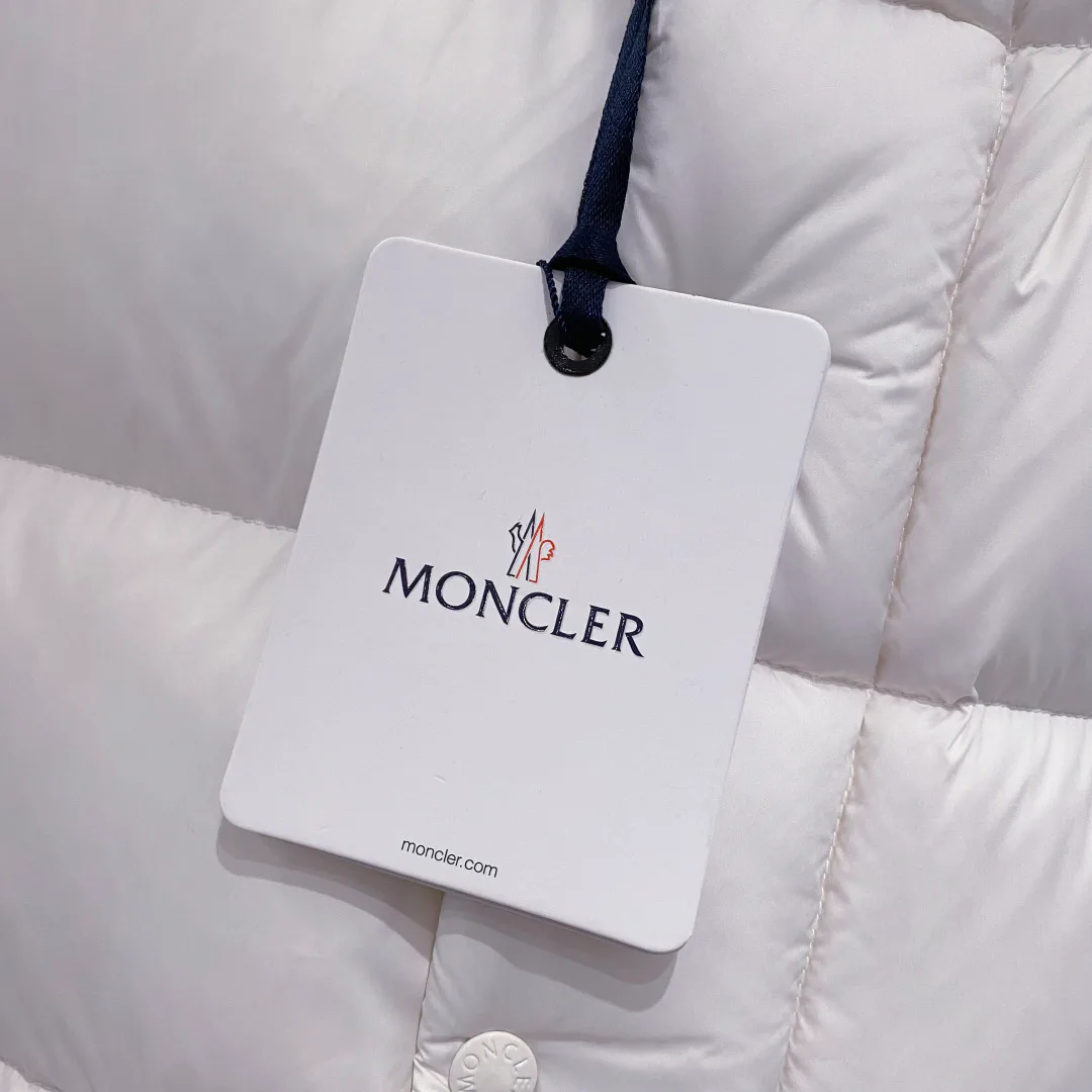 Куртки И Пуховики Мужские Moncler 18572325