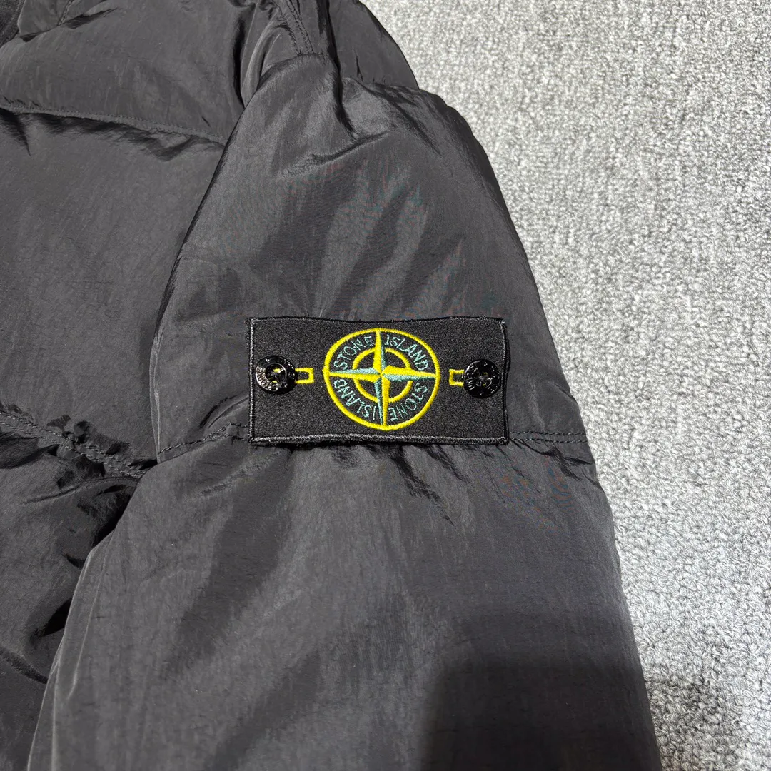Men's Jackets And Down Jackets STONE ISLAND 18042913