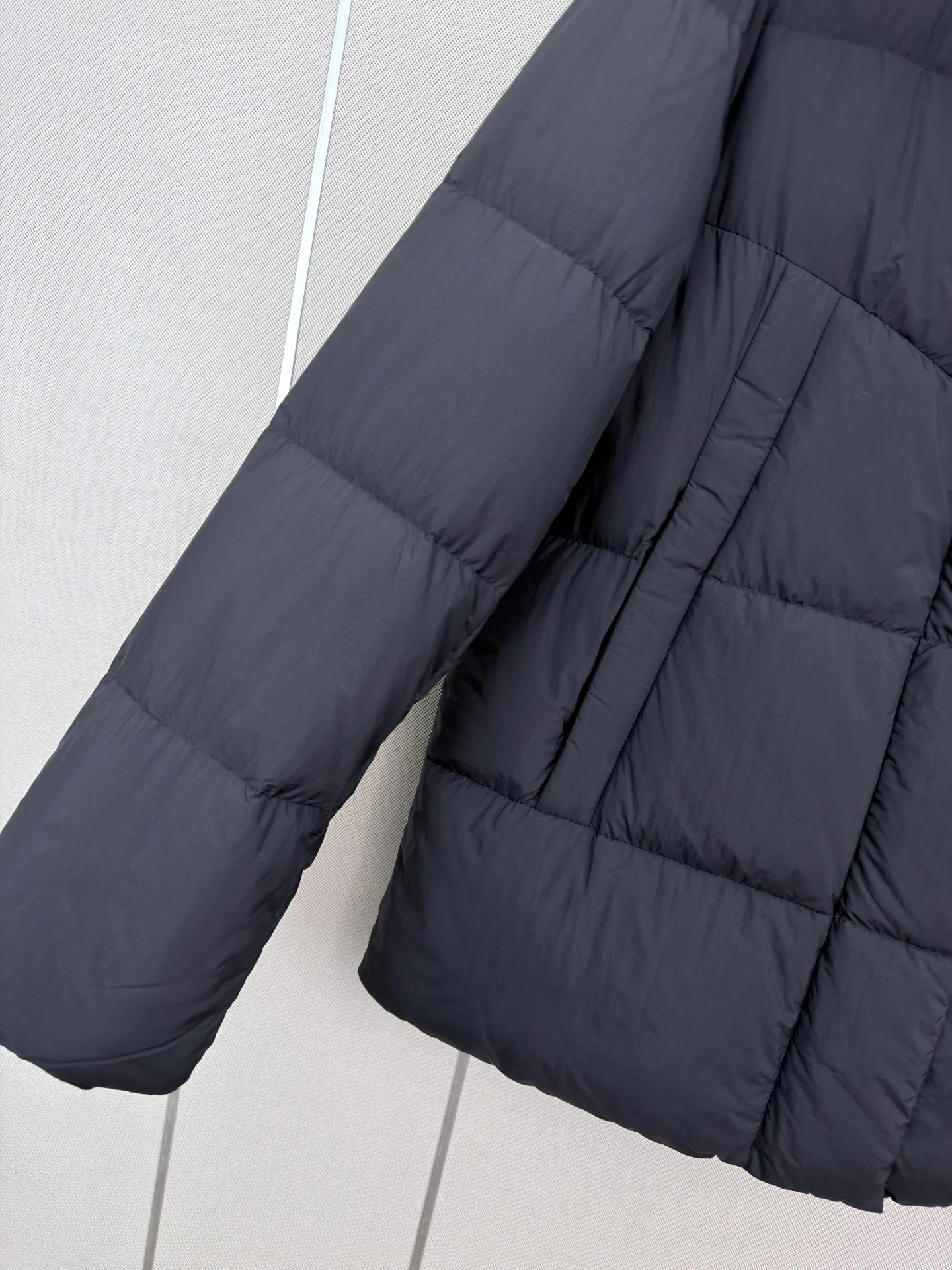 Women's Jackets And Down Jackets LOEWE 18108397