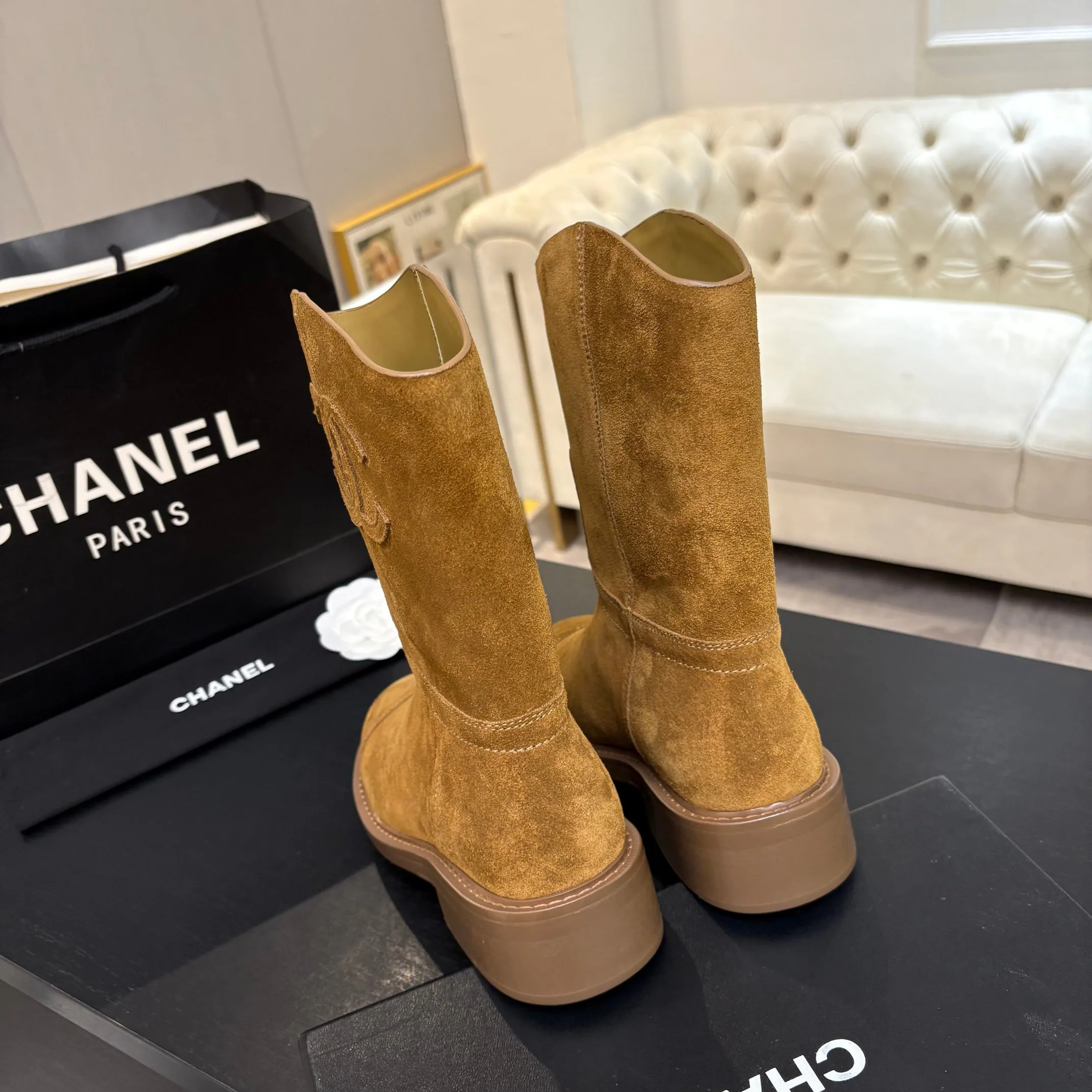 Women's Boots CHANEL 18062790