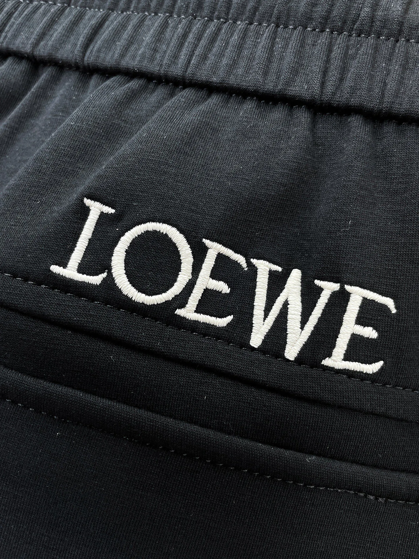 Men's Trousers LOEWE 18399356