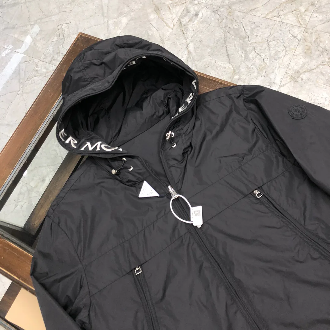Men's Jackets And Down Jackets MONCLER 17286029
