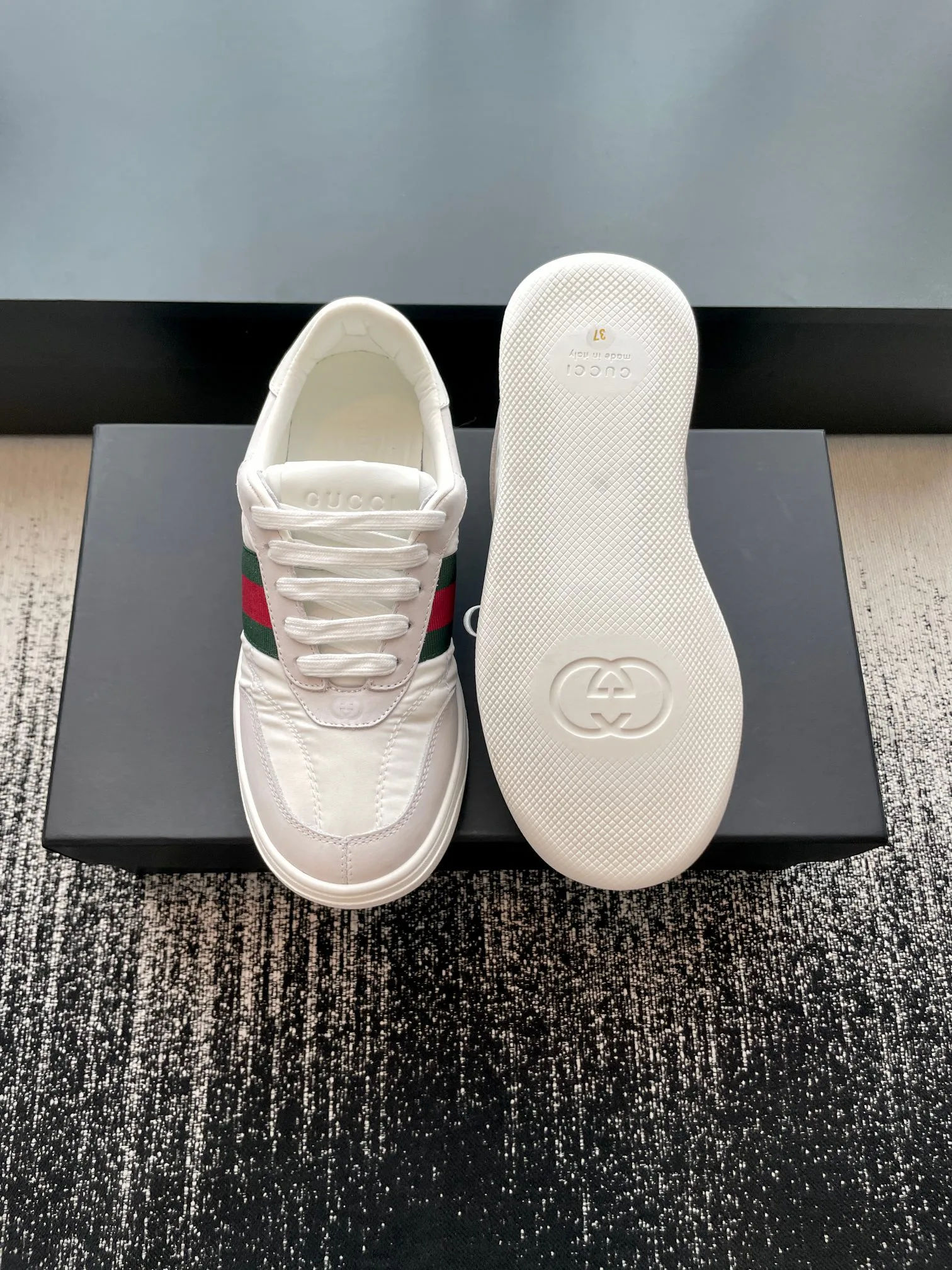 Women's Sneakers GUCCI 18447991
