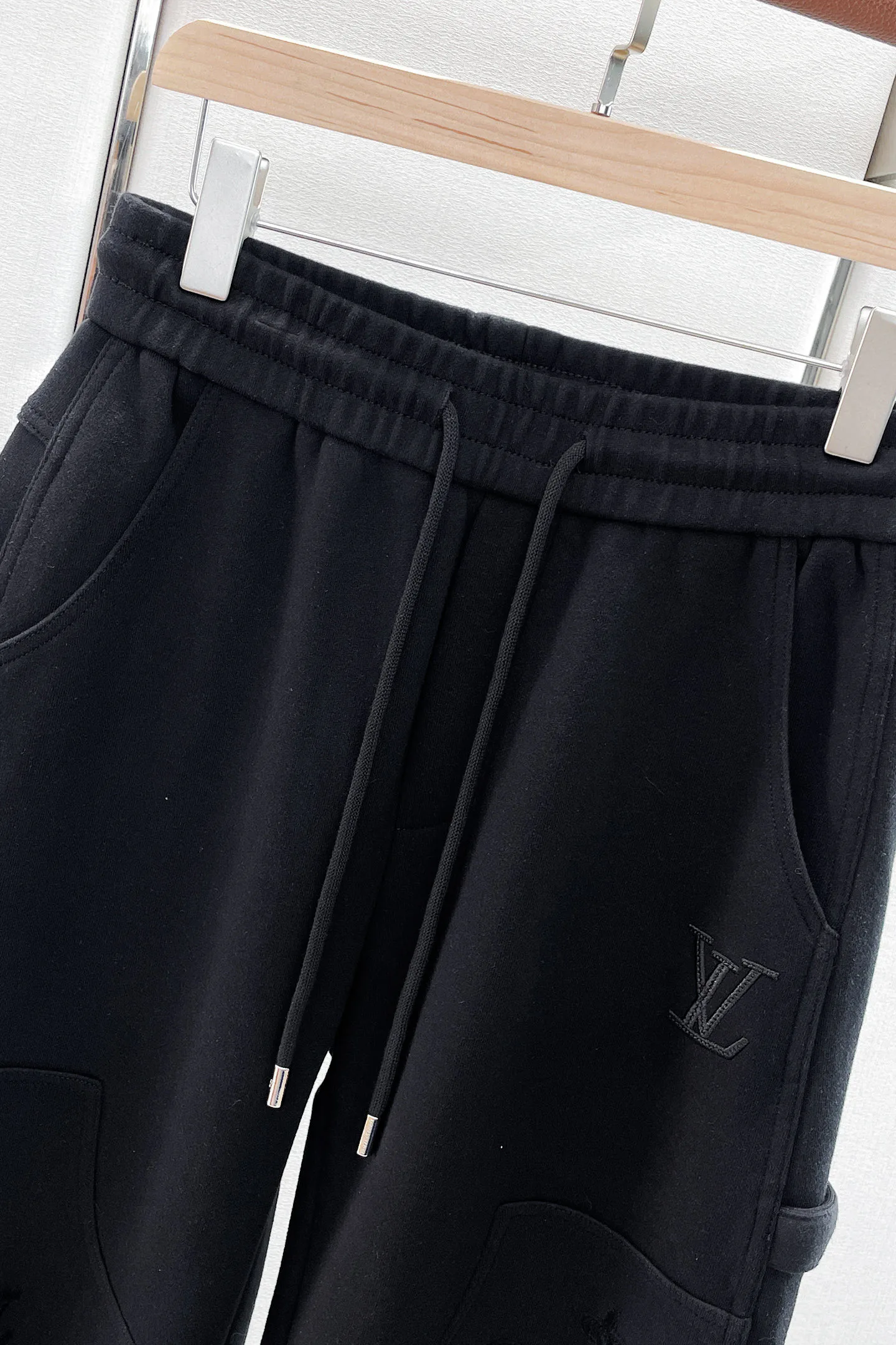 Men's Trousers LOUIS VUITTON 18345688