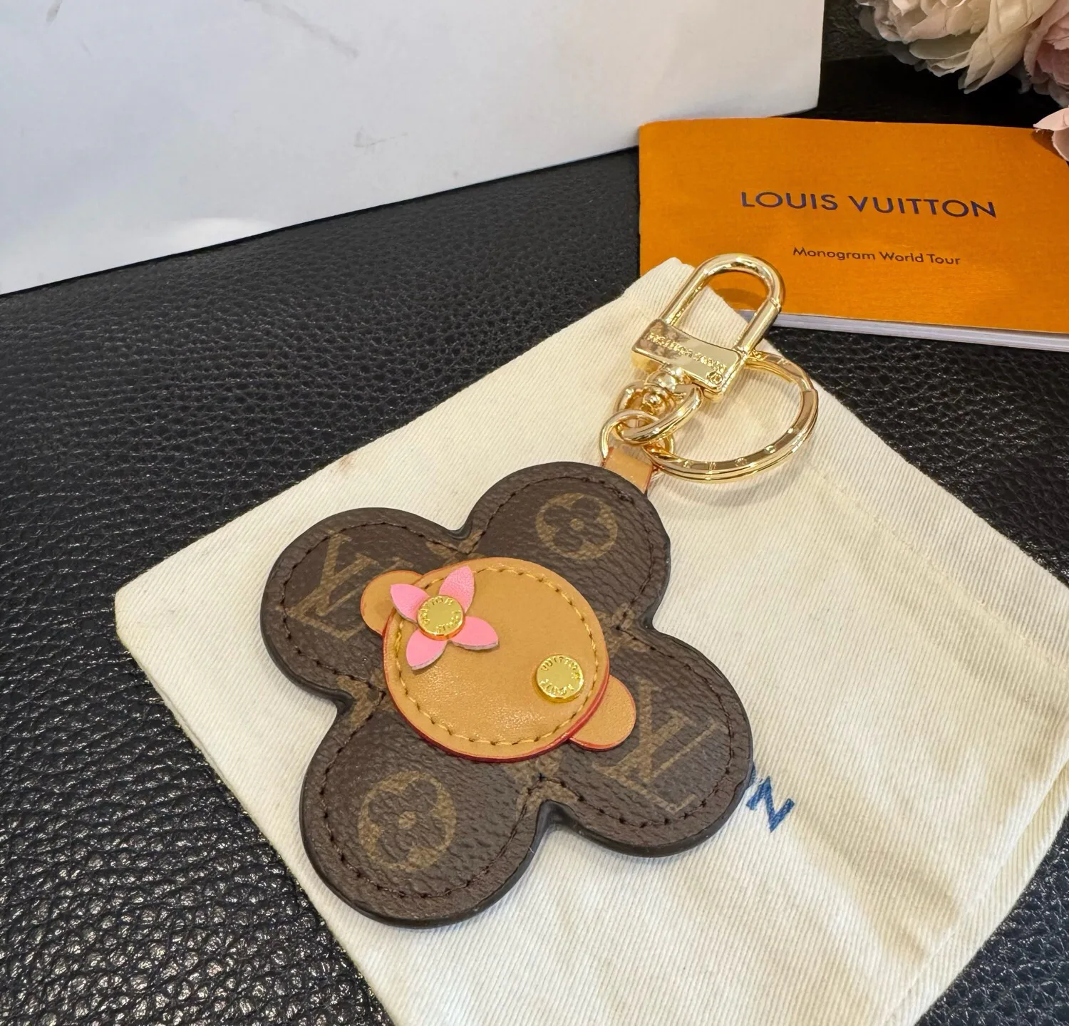 Key Cases LOUIS VUITTON 18013303