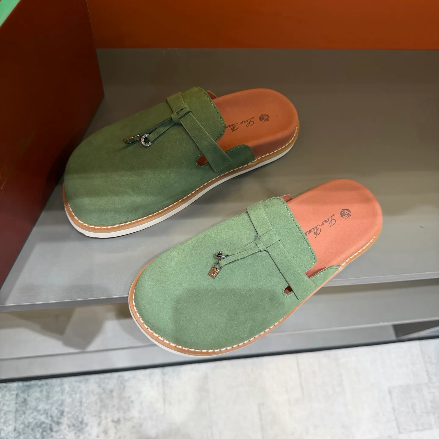 Women's Mules And Clogs LORO PIANA 18400756