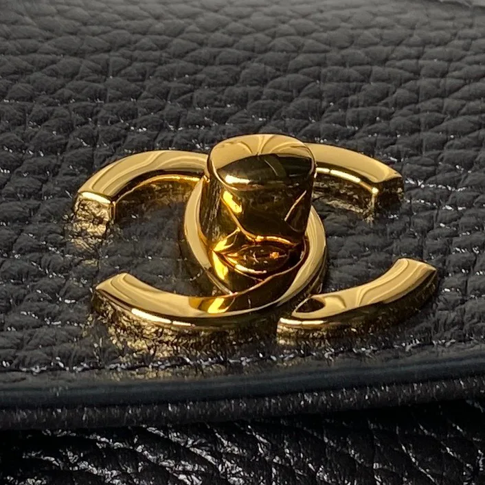 Women's Classic Handbags CHANEL 17615420