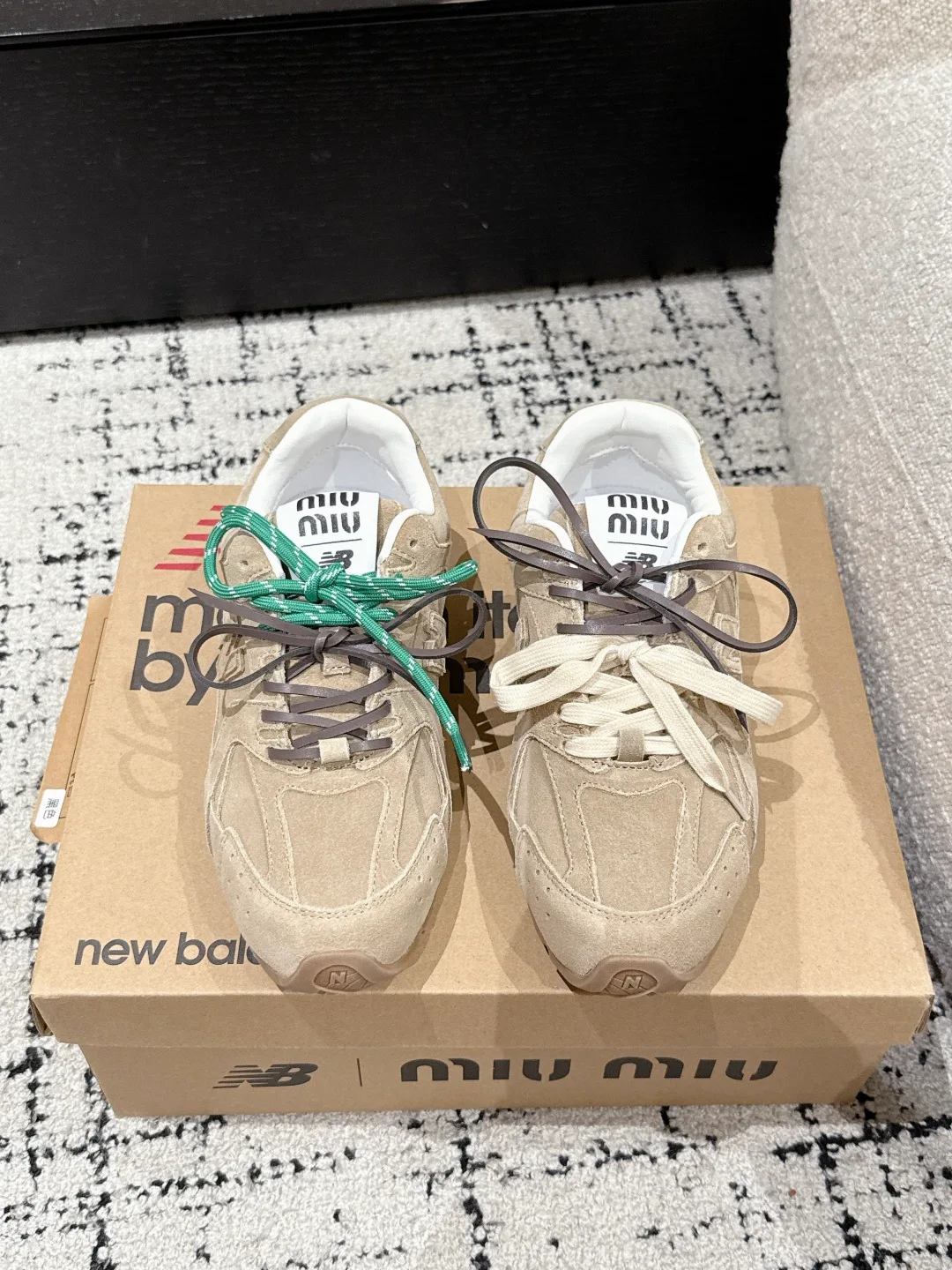 Women's Sneakers MIU MIU 18409624