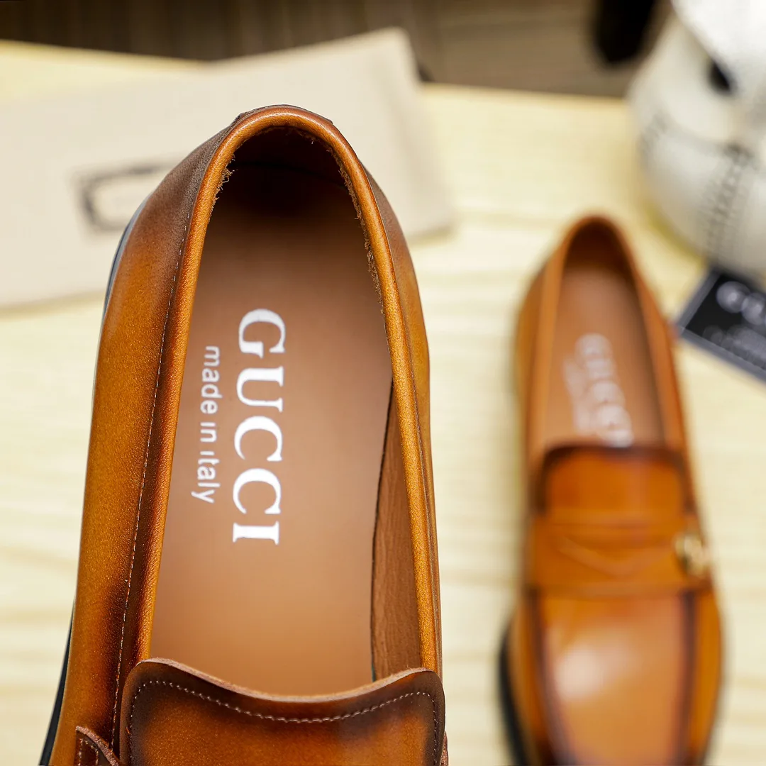 Men's Loafers And Dress Shoes GUCCI 17569200