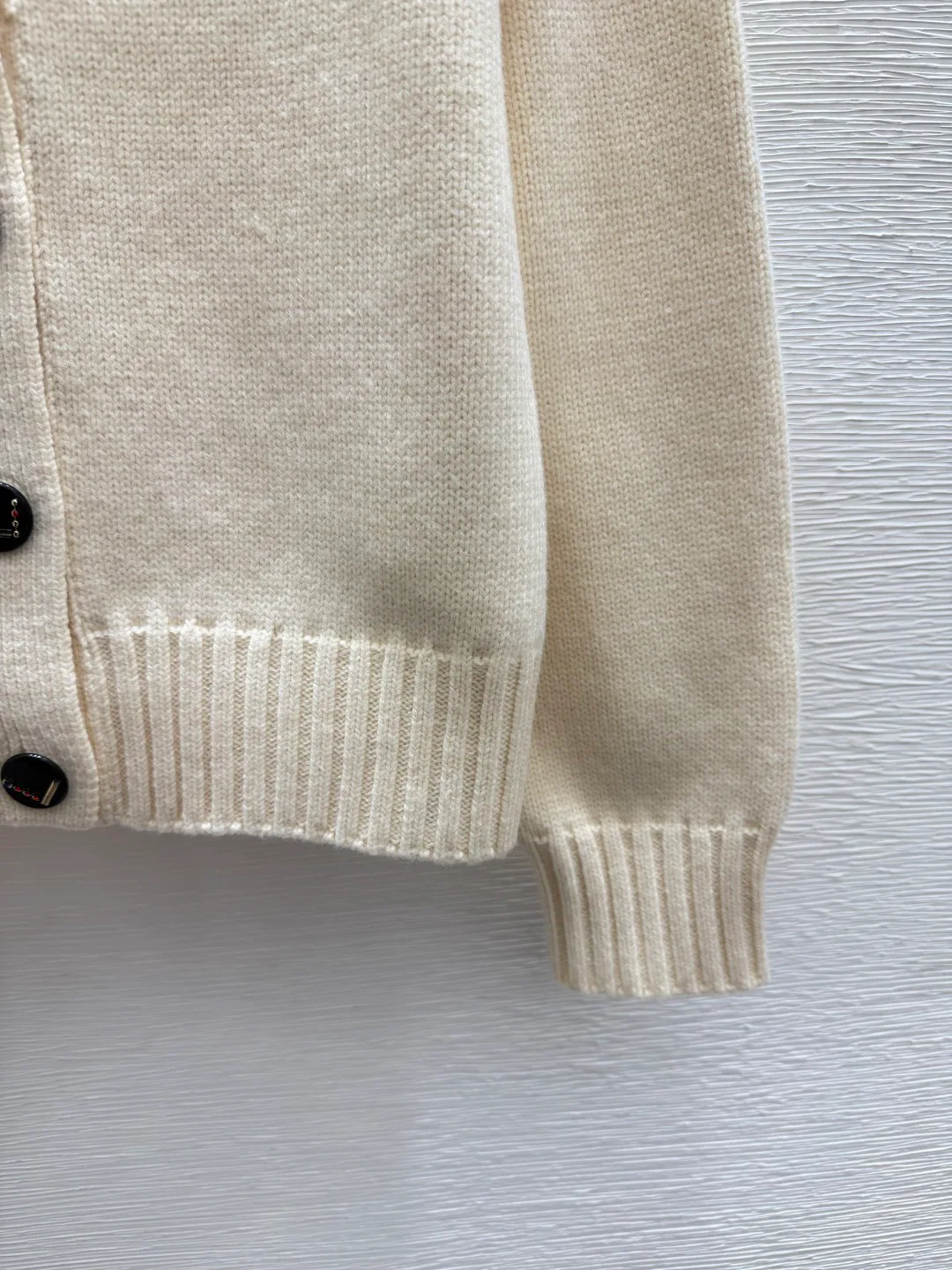 Women's Jumpers And Sweaters CHANEL 18021928