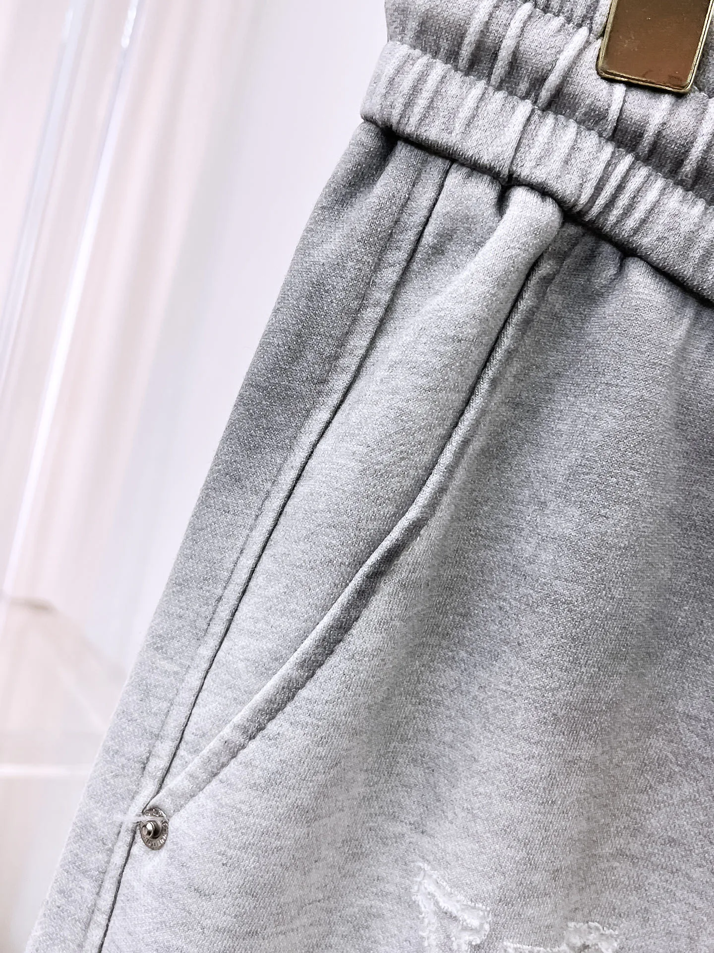 Men's Trousers LOUIS VUITTON 18399423