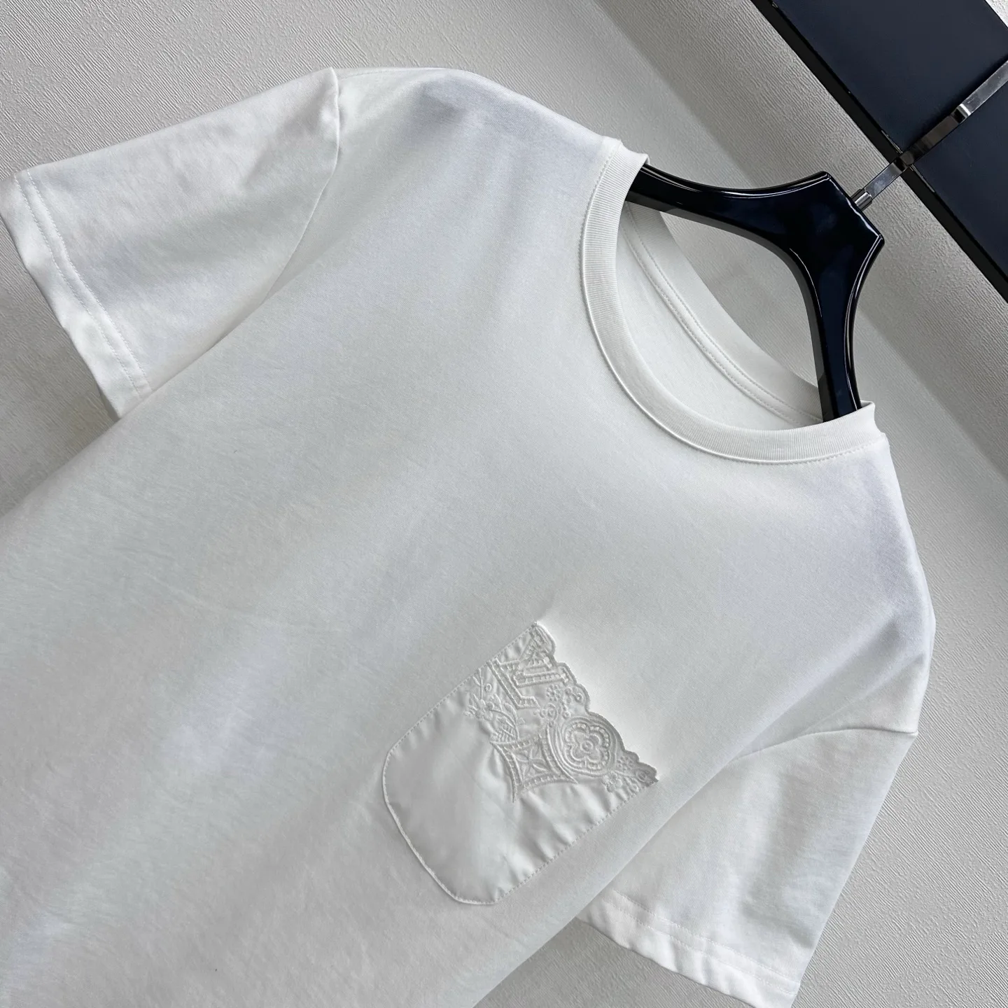 Women's T-Shirts LOUIS VUITTON 17361215