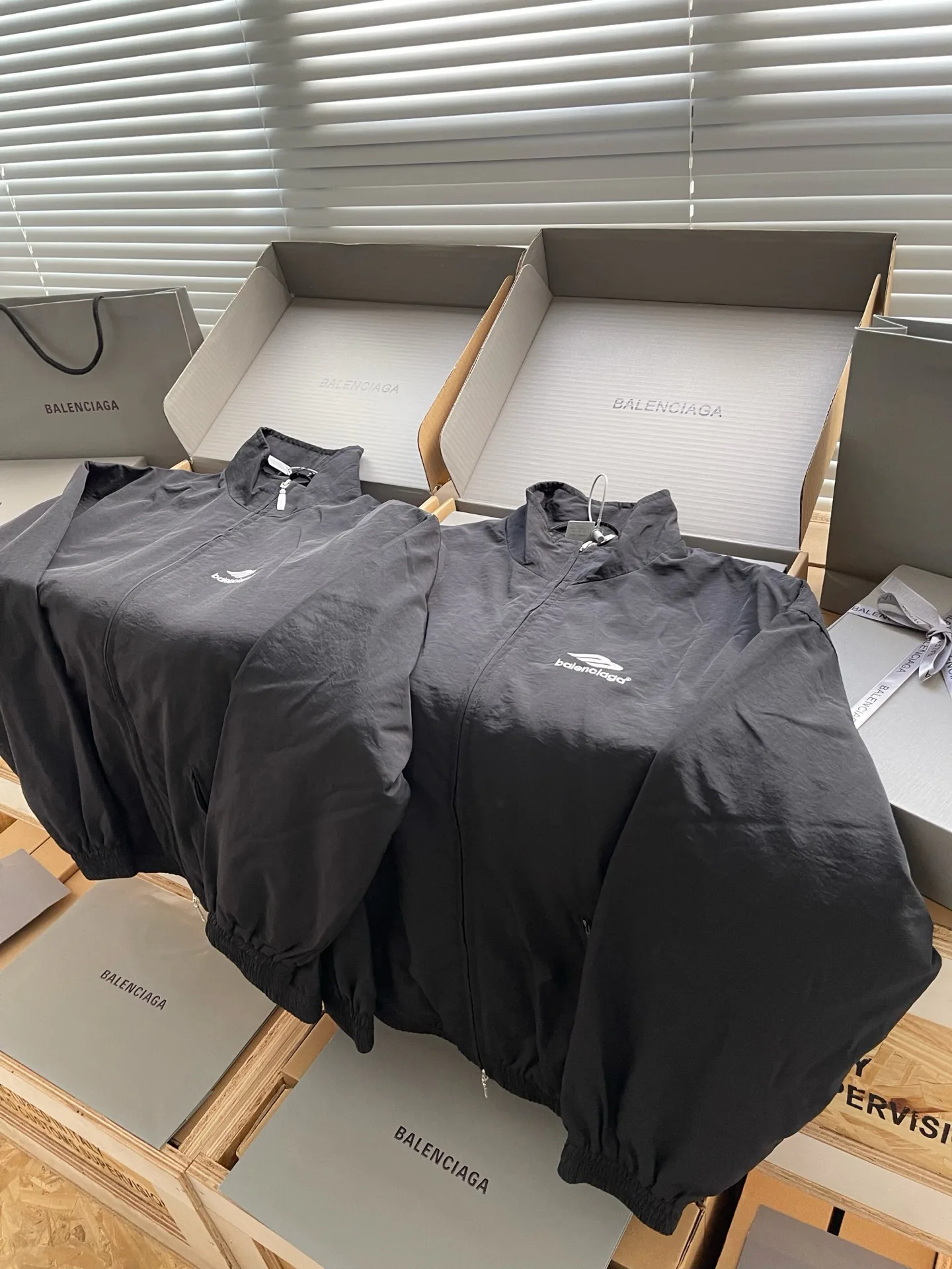 Men's Jackets And Down Jackets BALENCIAGA 18153464
