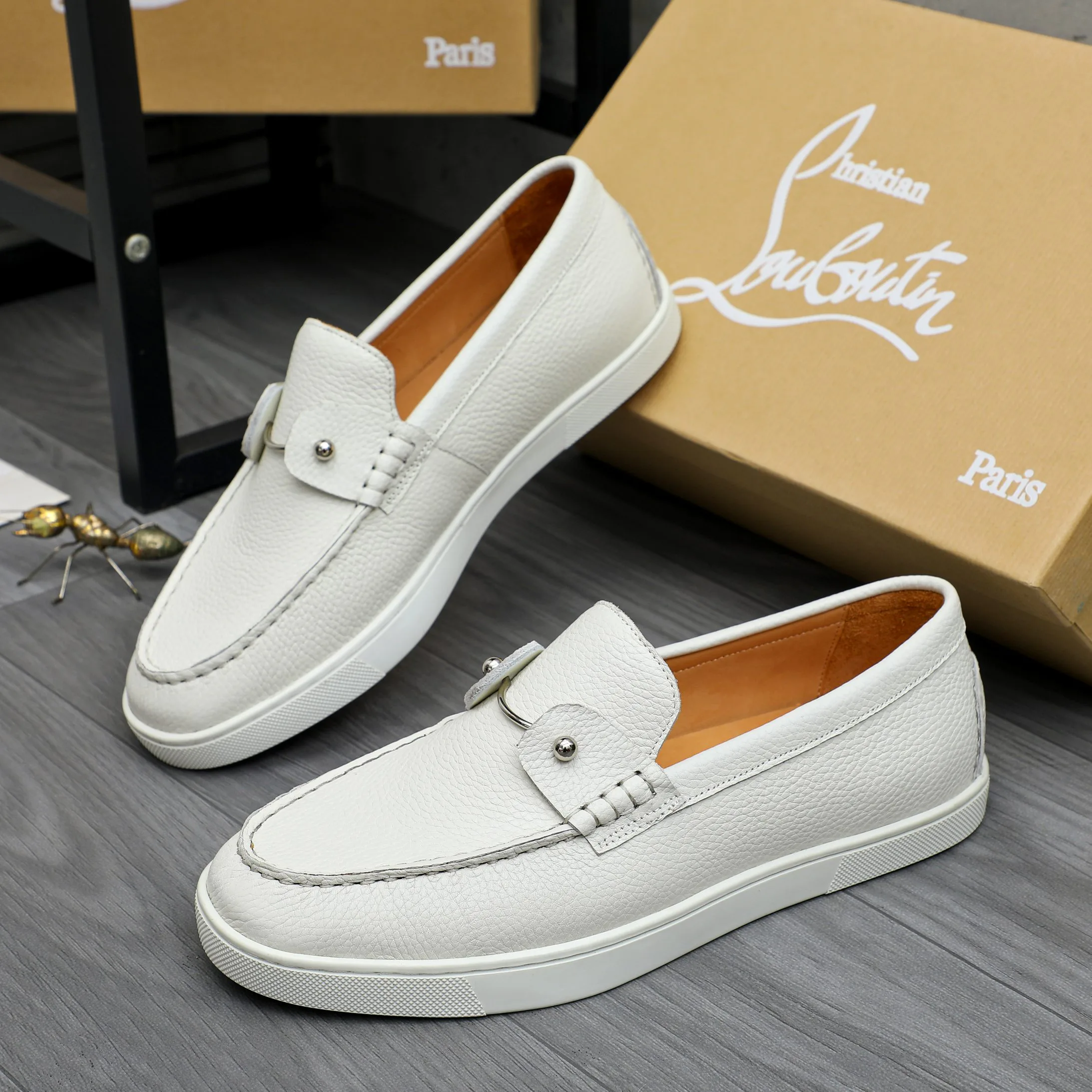 Women's Loafers And Moccasins CHRISTIAN LOUBOUTIN 17366806