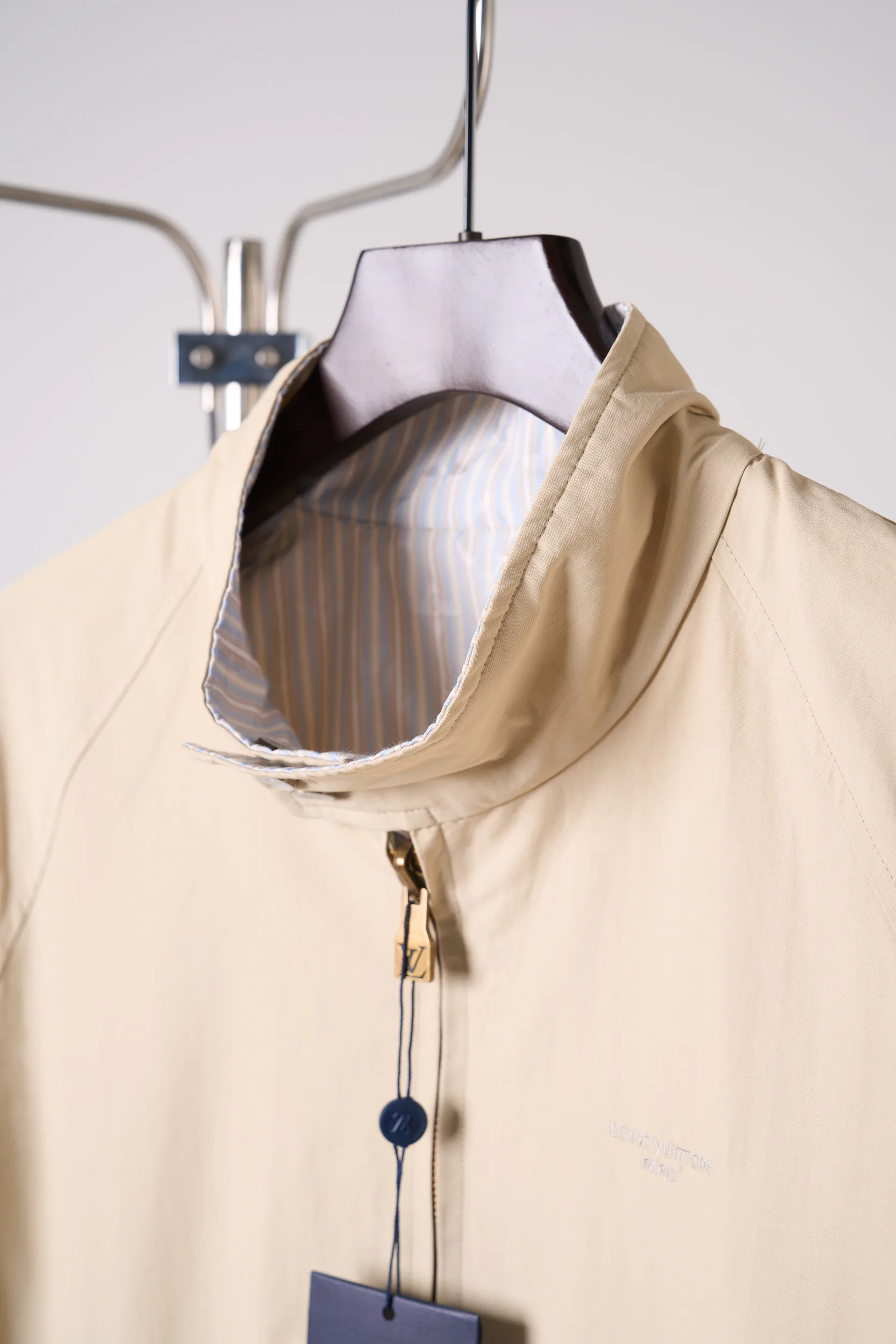 Men's Jackets And Down Jackets LOUIS VUITTON 18179061