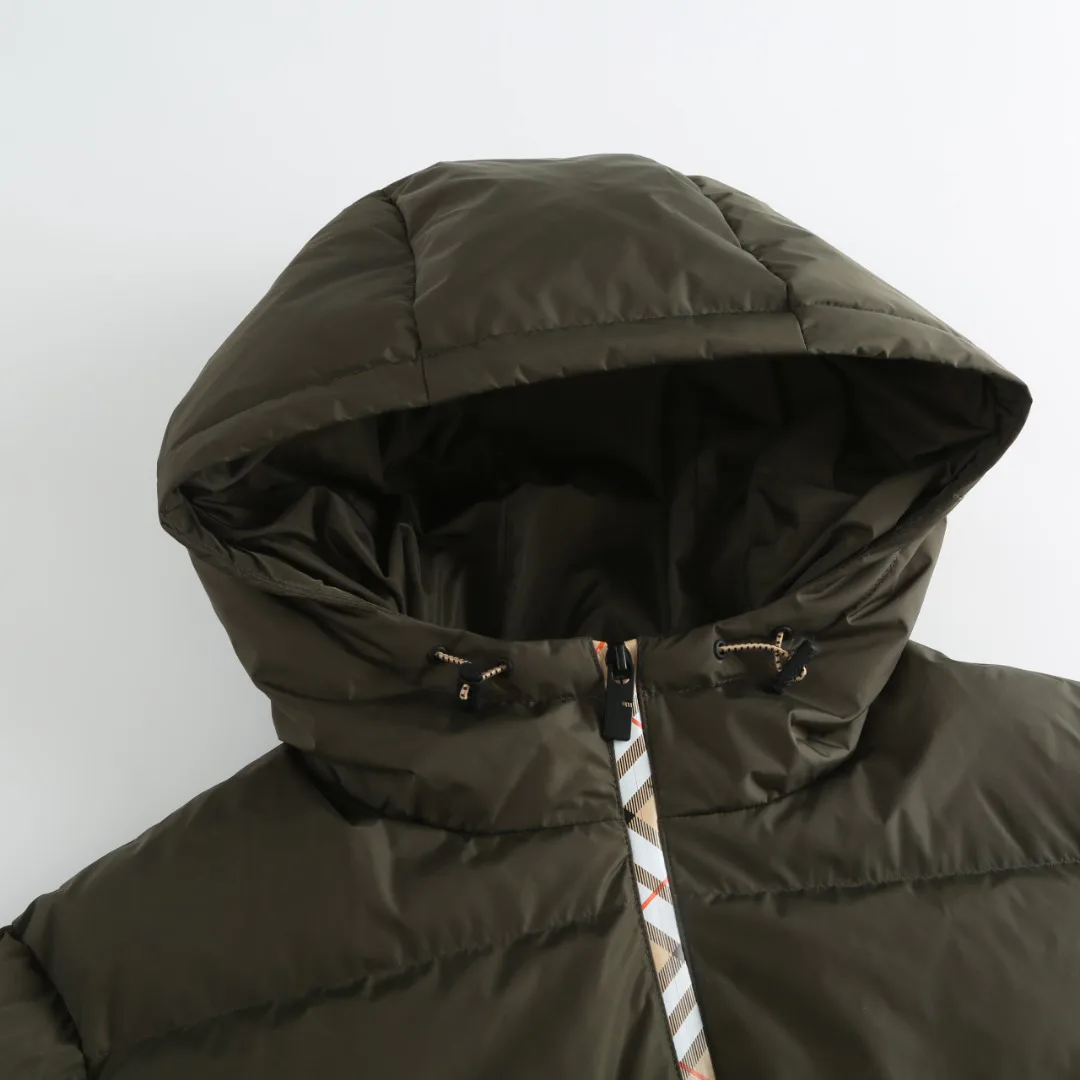 Women's Jackets And Down Jackets BURBERRY 18022568