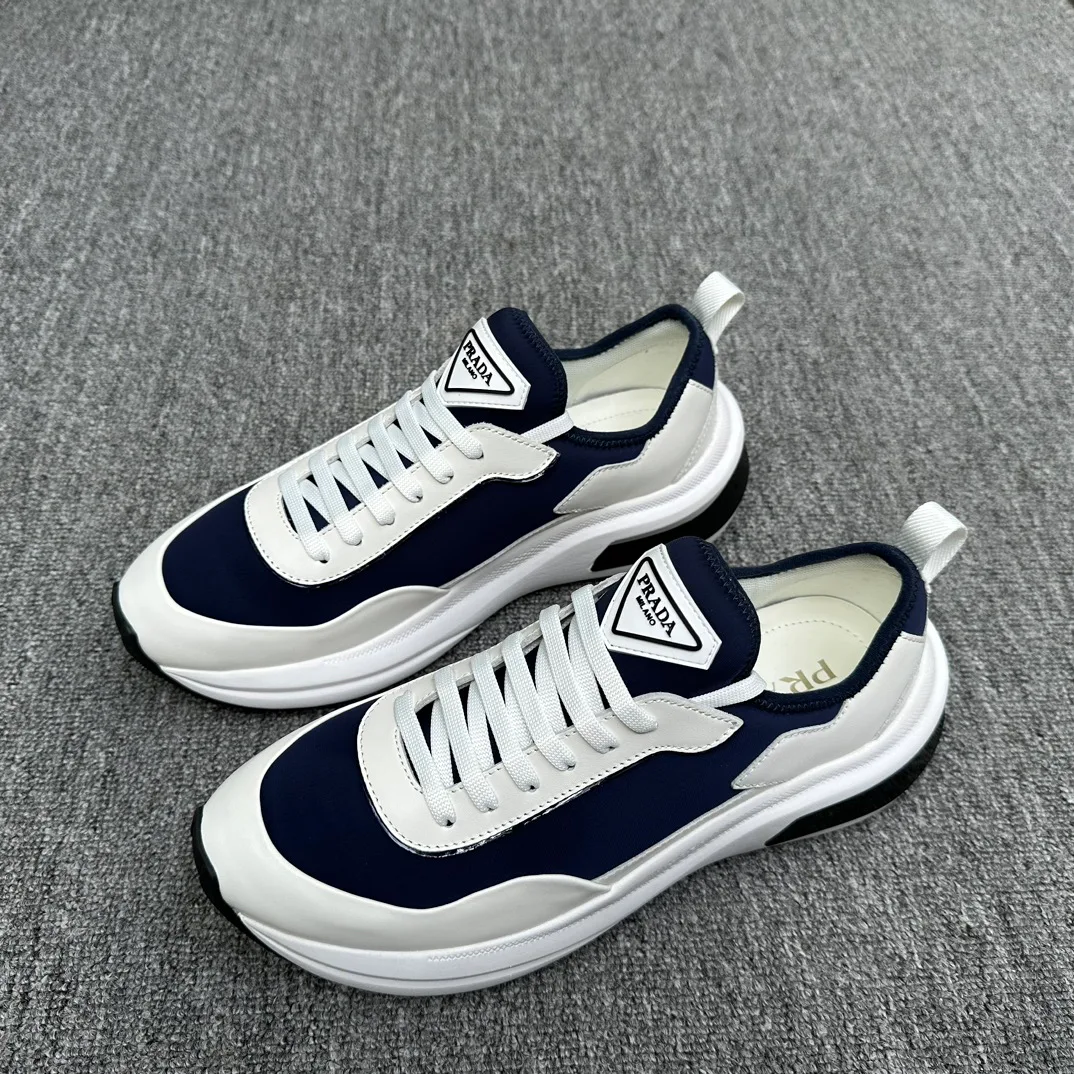 Men's Sneakers PRADA 18076355