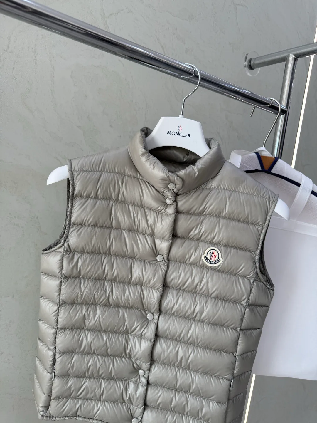 Men's Vests MONCLER 18030025