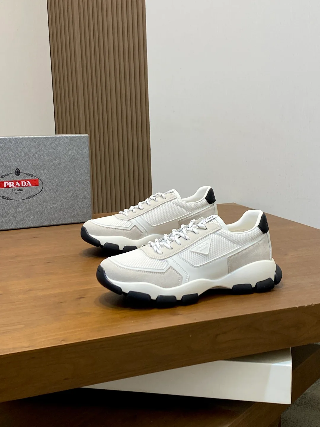 Men's Sneakers PRADA 18055225