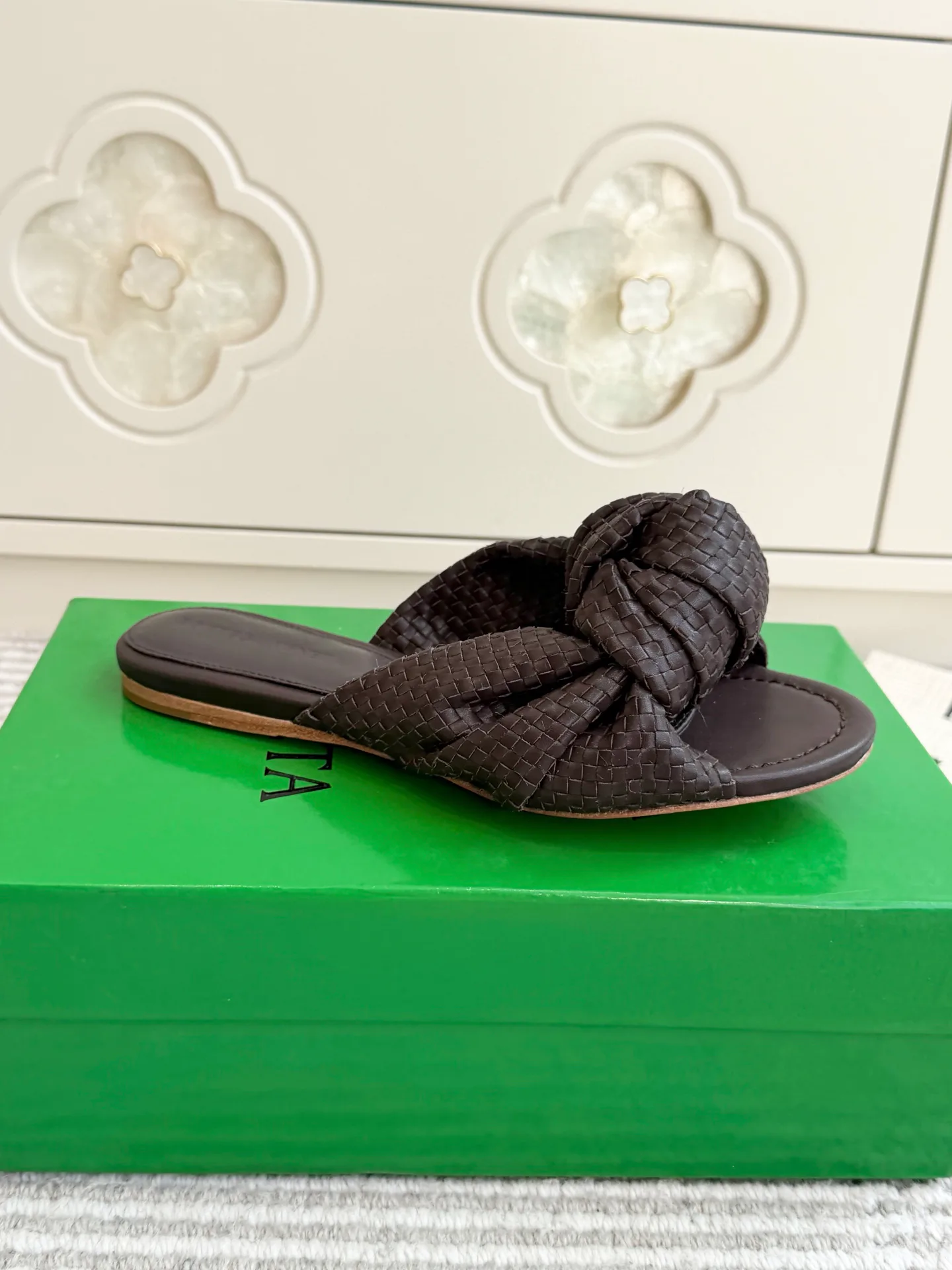 Women's Mules And Clogs BOTTEGA VENETA 18414230