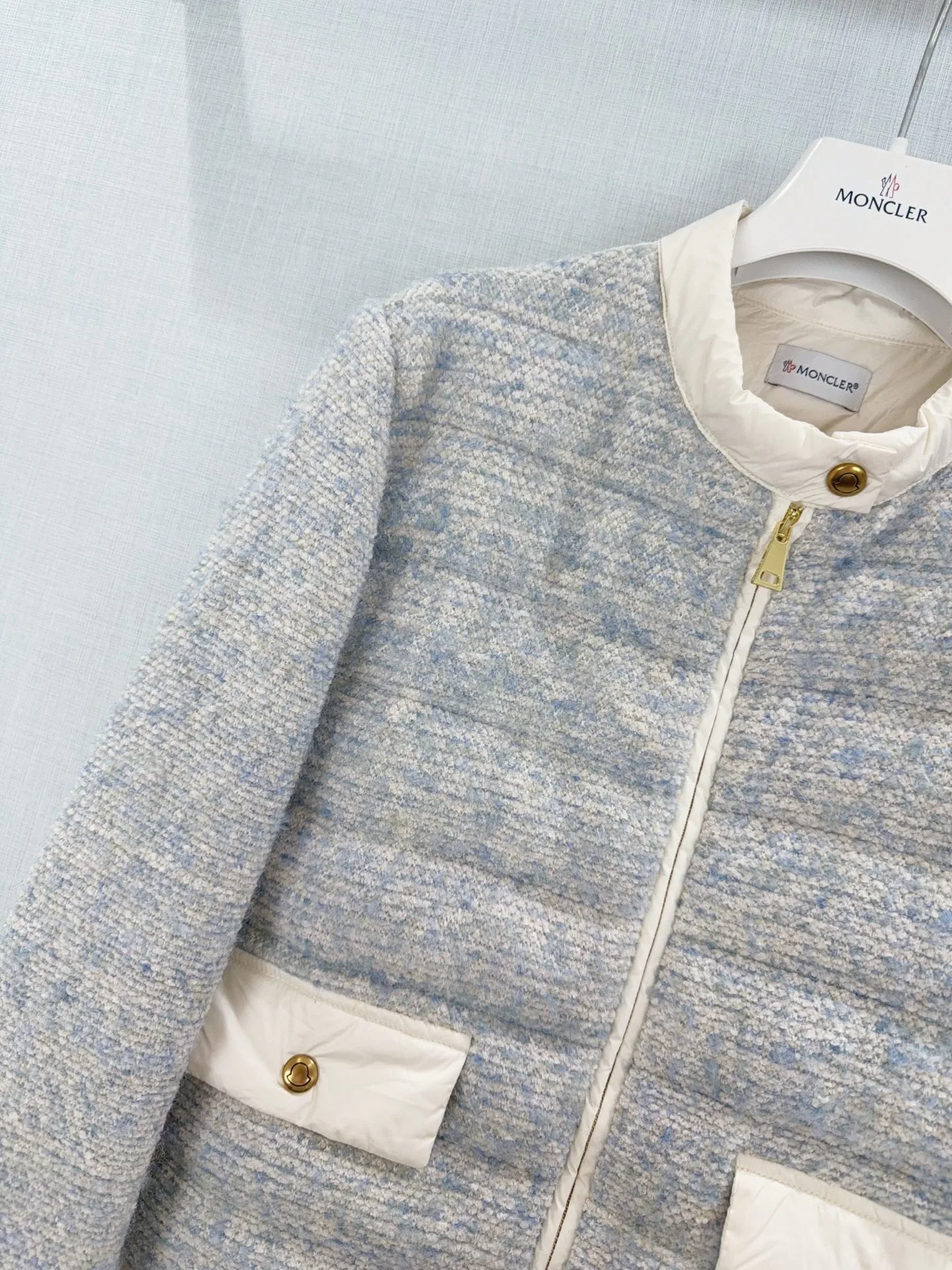 Women's Jackets And Down Jackets MONCLER 18474160