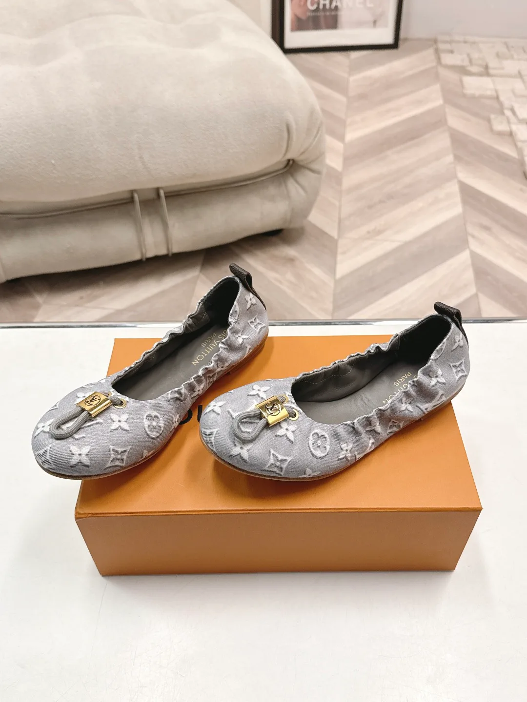 Women's Ballet Flats LOUIS VUITTON 17835675
