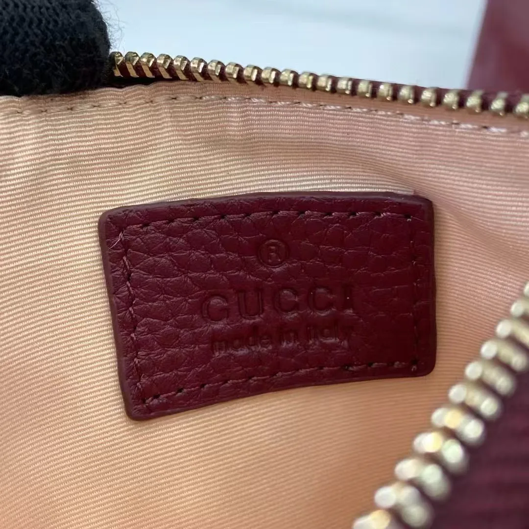 Women's Clutches GUCCI 17882885