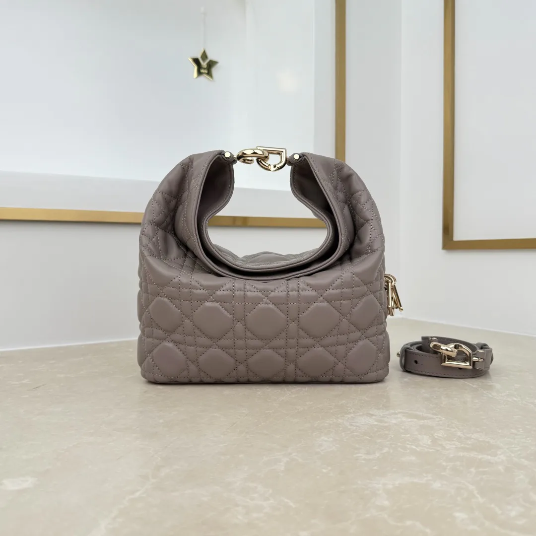 Women's Classic Handbags CHRISTIAN DIOR 18116271