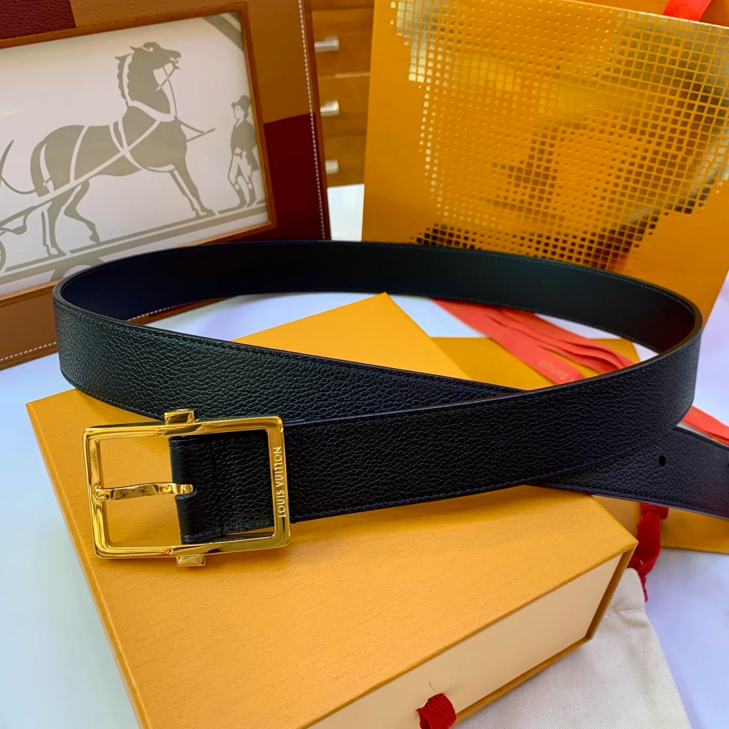 Belts LOUIS VUITTON 17682171