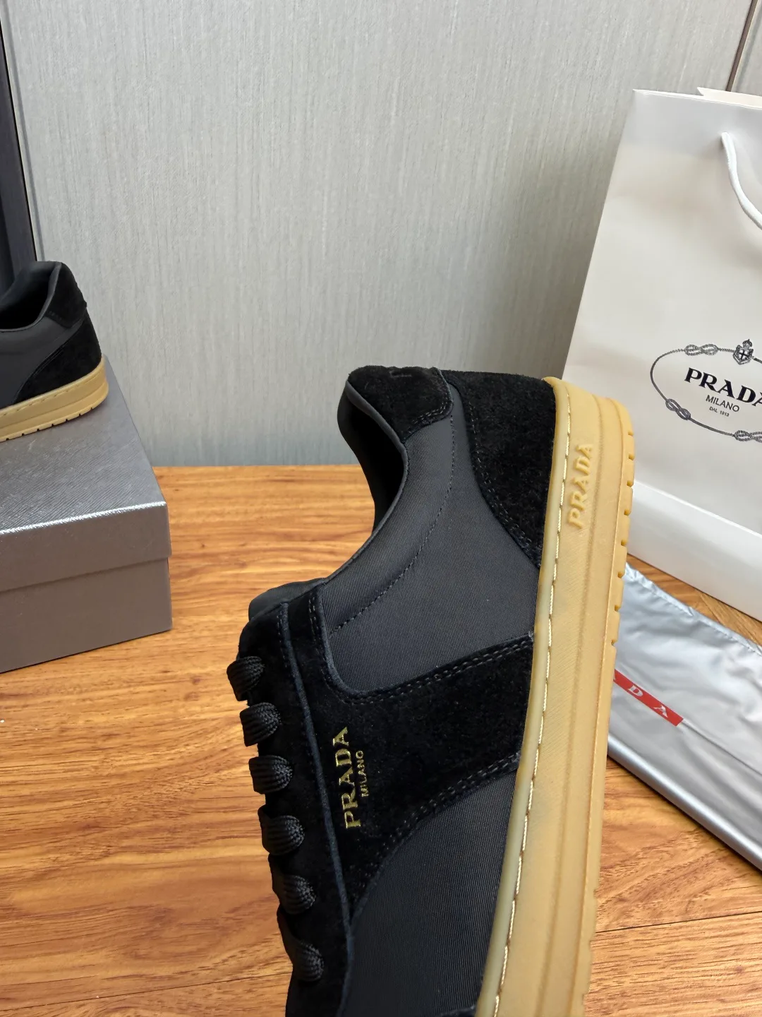 Men's Sneakers PRADA 17890552