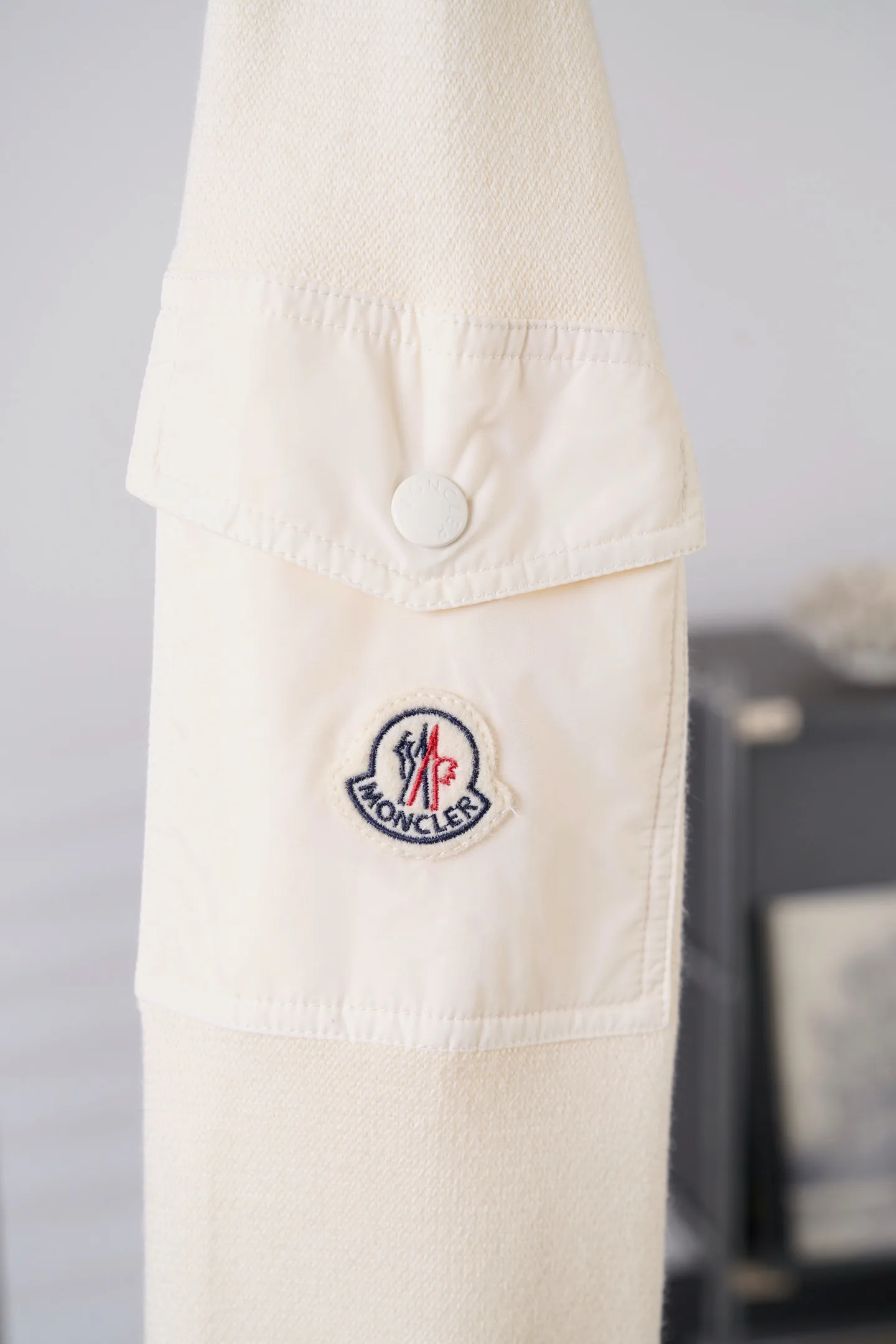 Men's Jumpers And Sweaters MONCLER 18178910