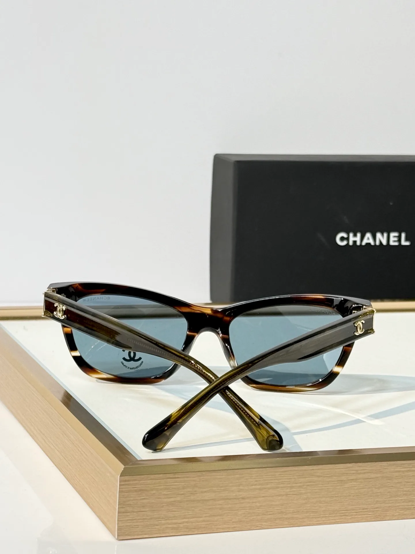 Glasses CHANEL 18404832
