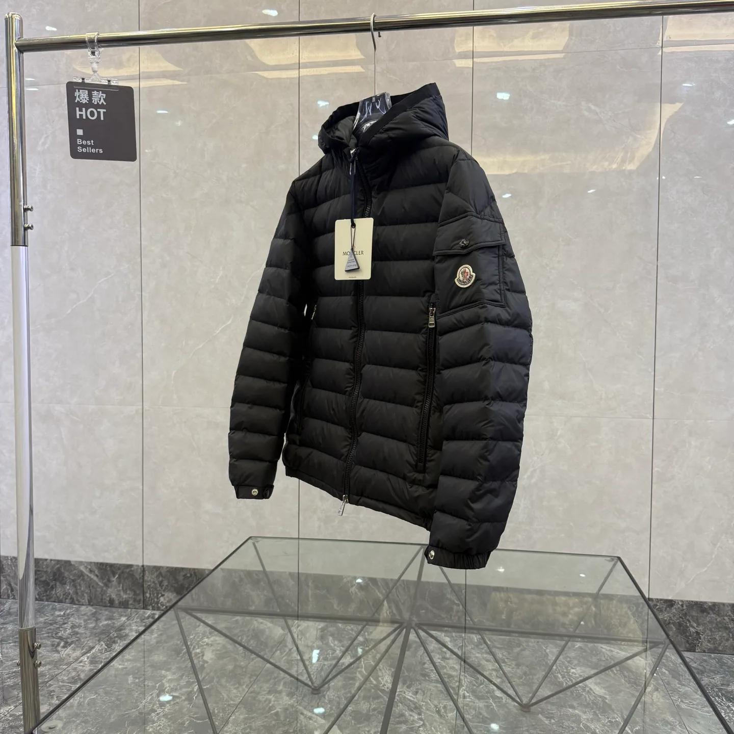 Women's Jackets And Down Jackets MONCLER 17919912