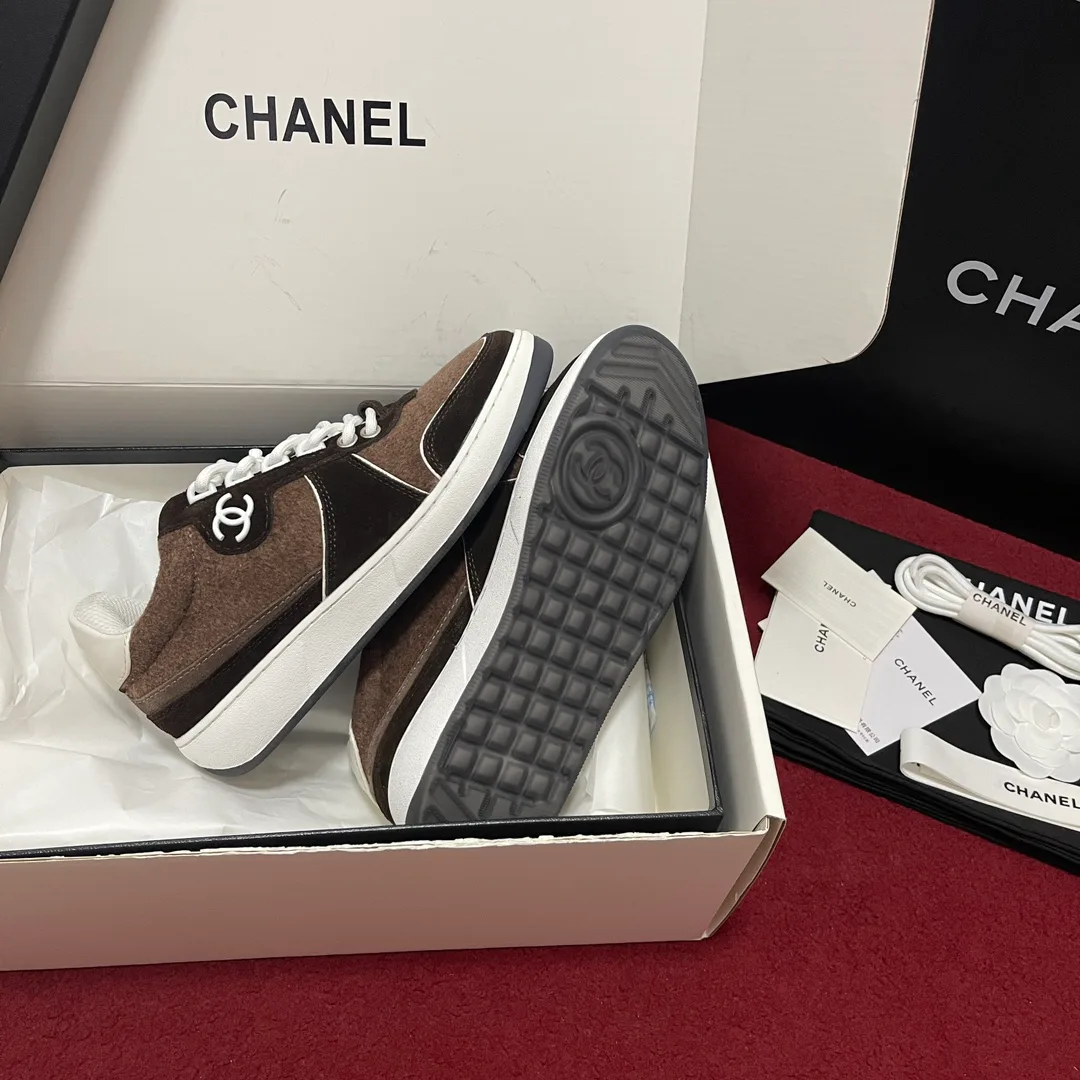 Women's Sneakers CHANEL 18195104
