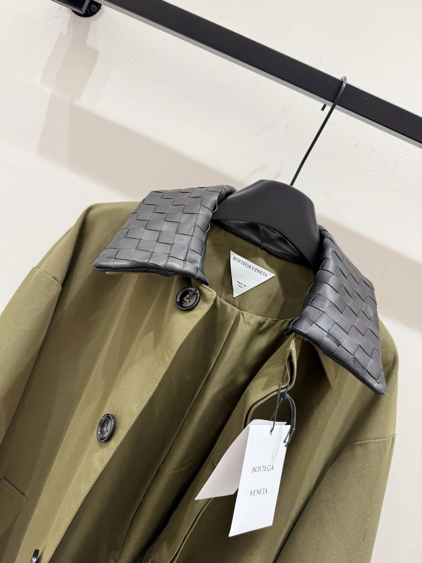 Women's Leather Jackets And Sheepskin Coats BOTTEGA VENETA 18016008