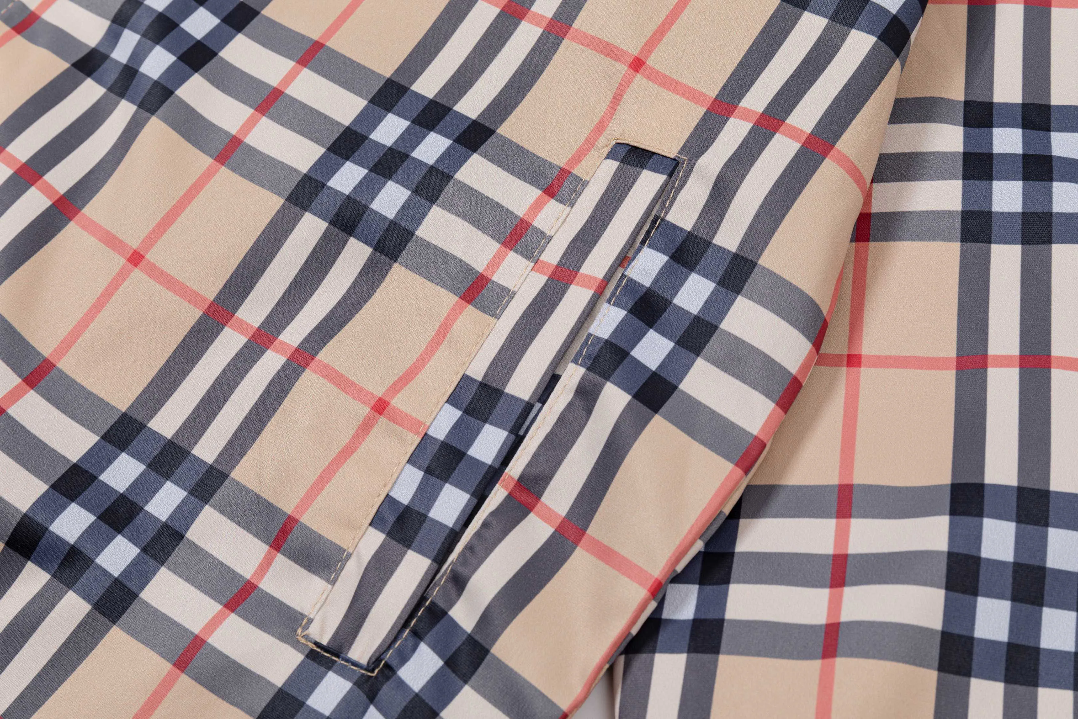 Men's Jackets And Down Jackets BURBERRY 18000529