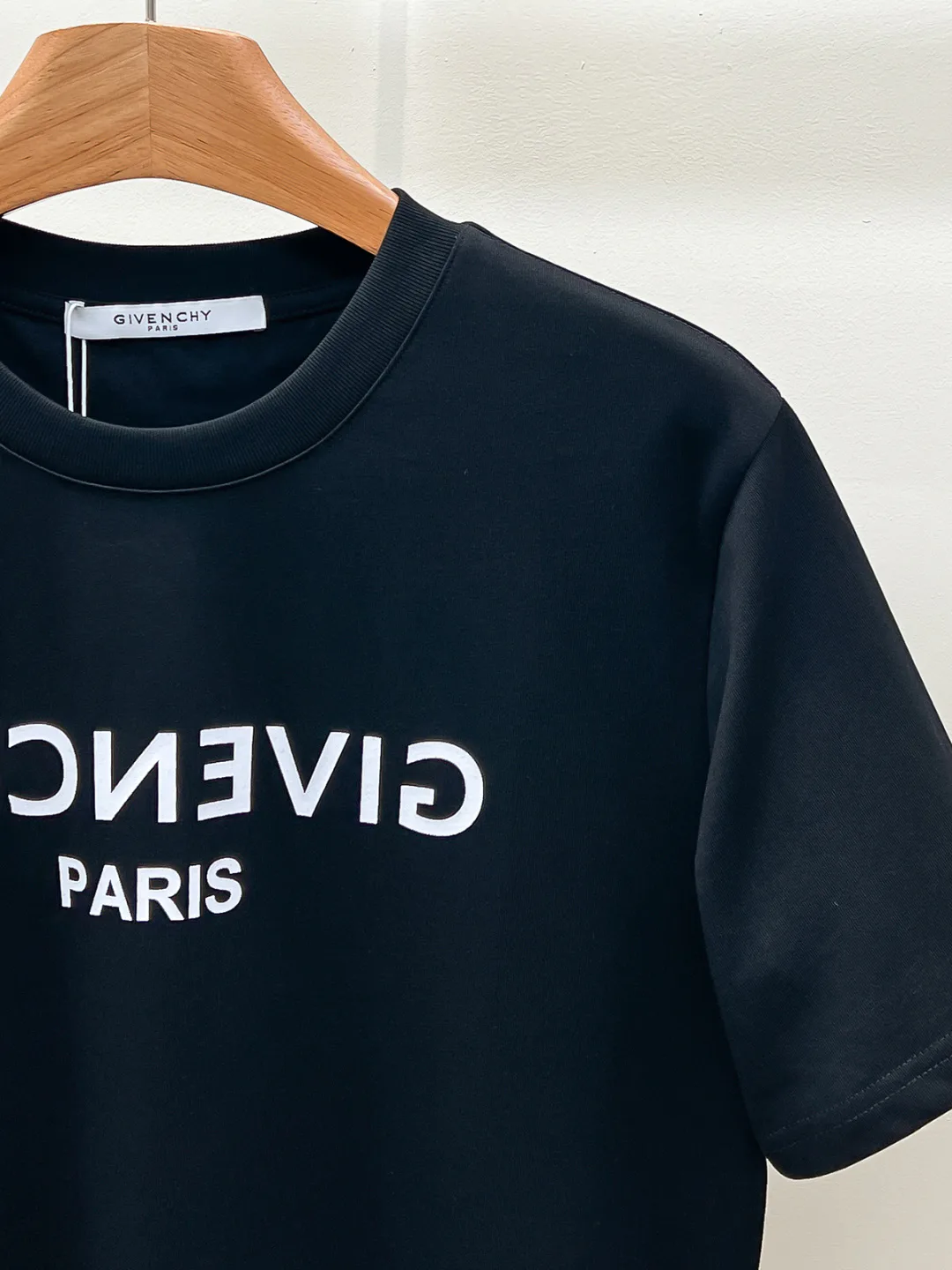 Men's T-Shirts GIVENCHY 18499380