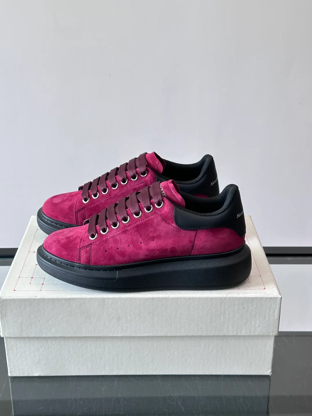 Women's Sneakers ALEXANDER MCQUEEN 17447550