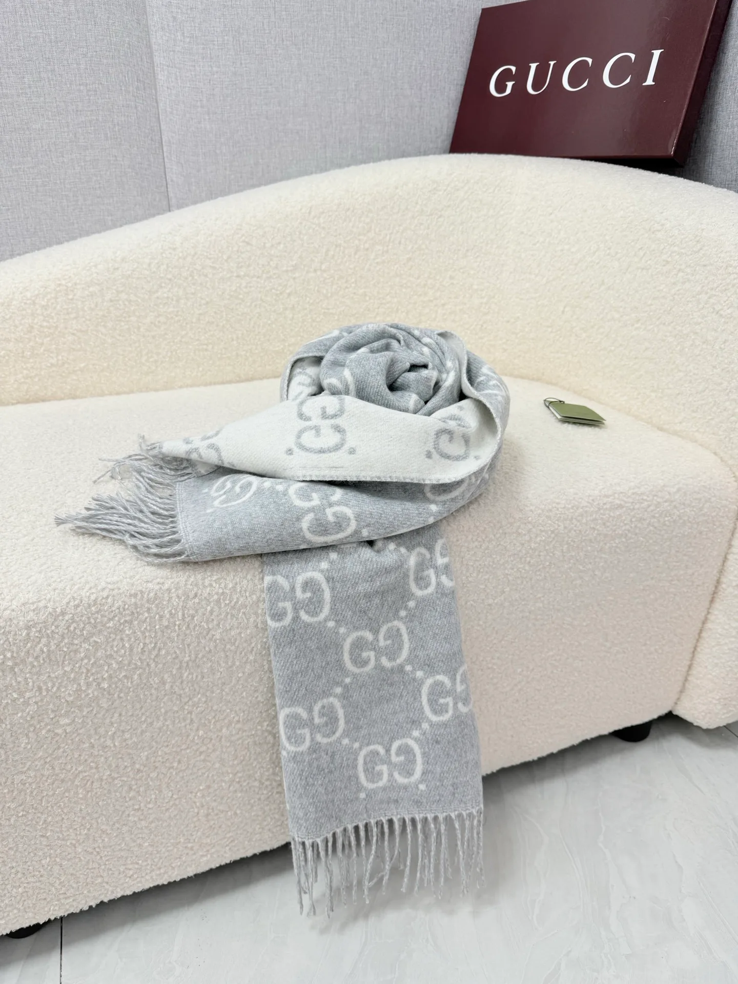 Scarves GUCCI 18275015