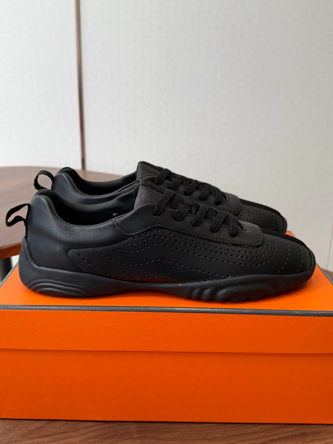 Women's Sneakers HERMES 17128303