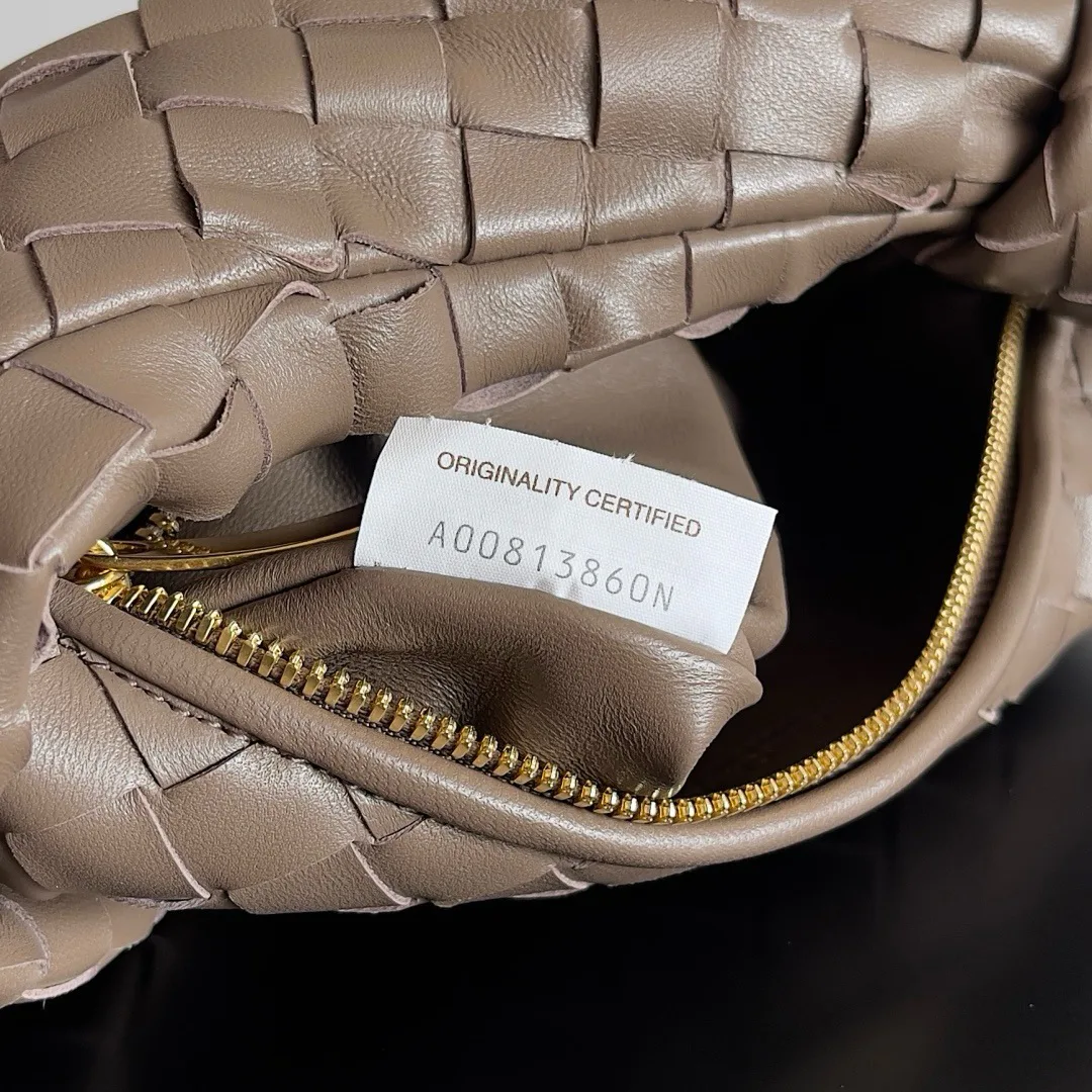 Women's Classic Handbags BOTTEGA VENETA 17489387